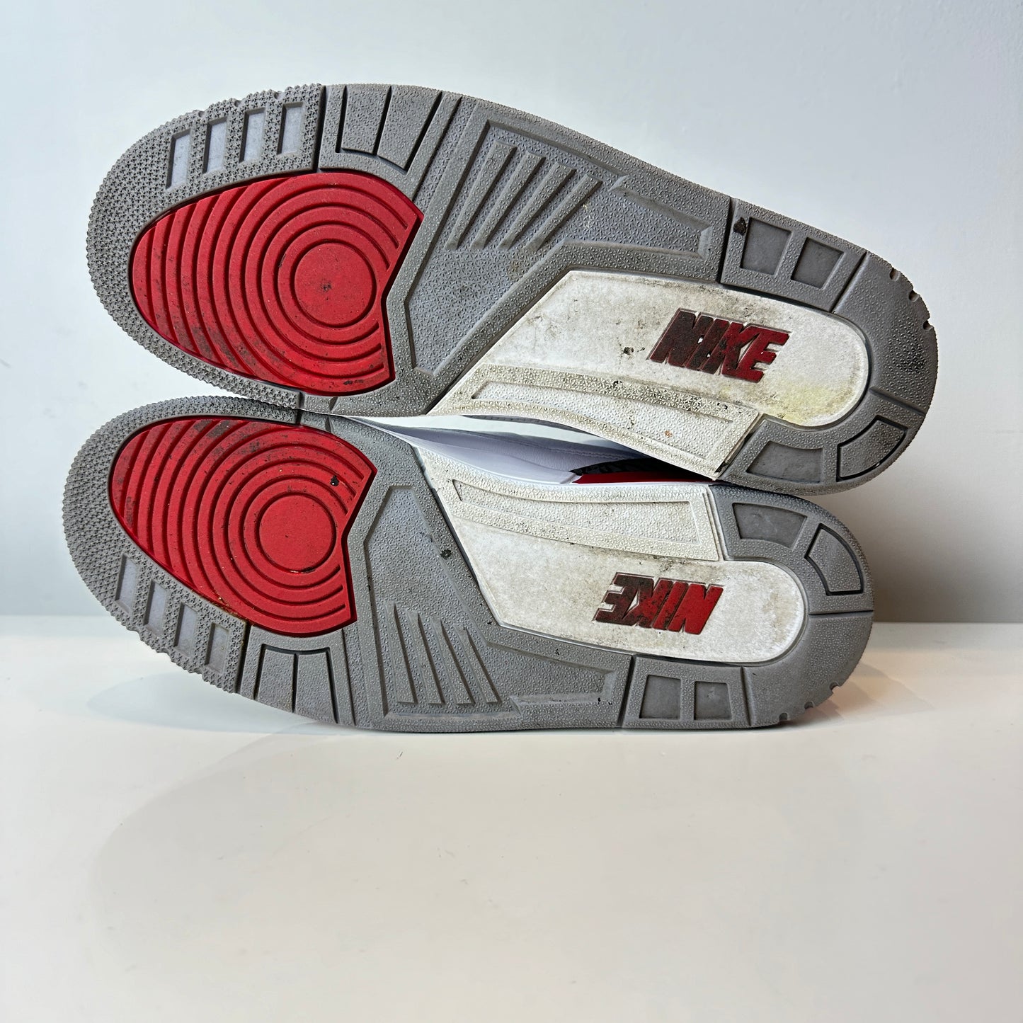 DN3707 160 Jordan 3 Retro Fire Red (2022) [USED] - 10 M (Used)