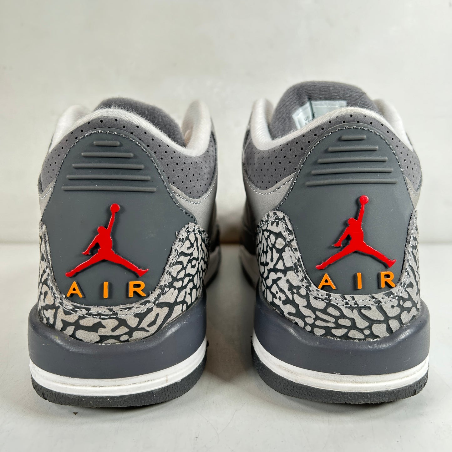 398614 012 Jordan 3 Retro Cool Grey (2021) (GS) [USED] - 4.5 Y (Used)
