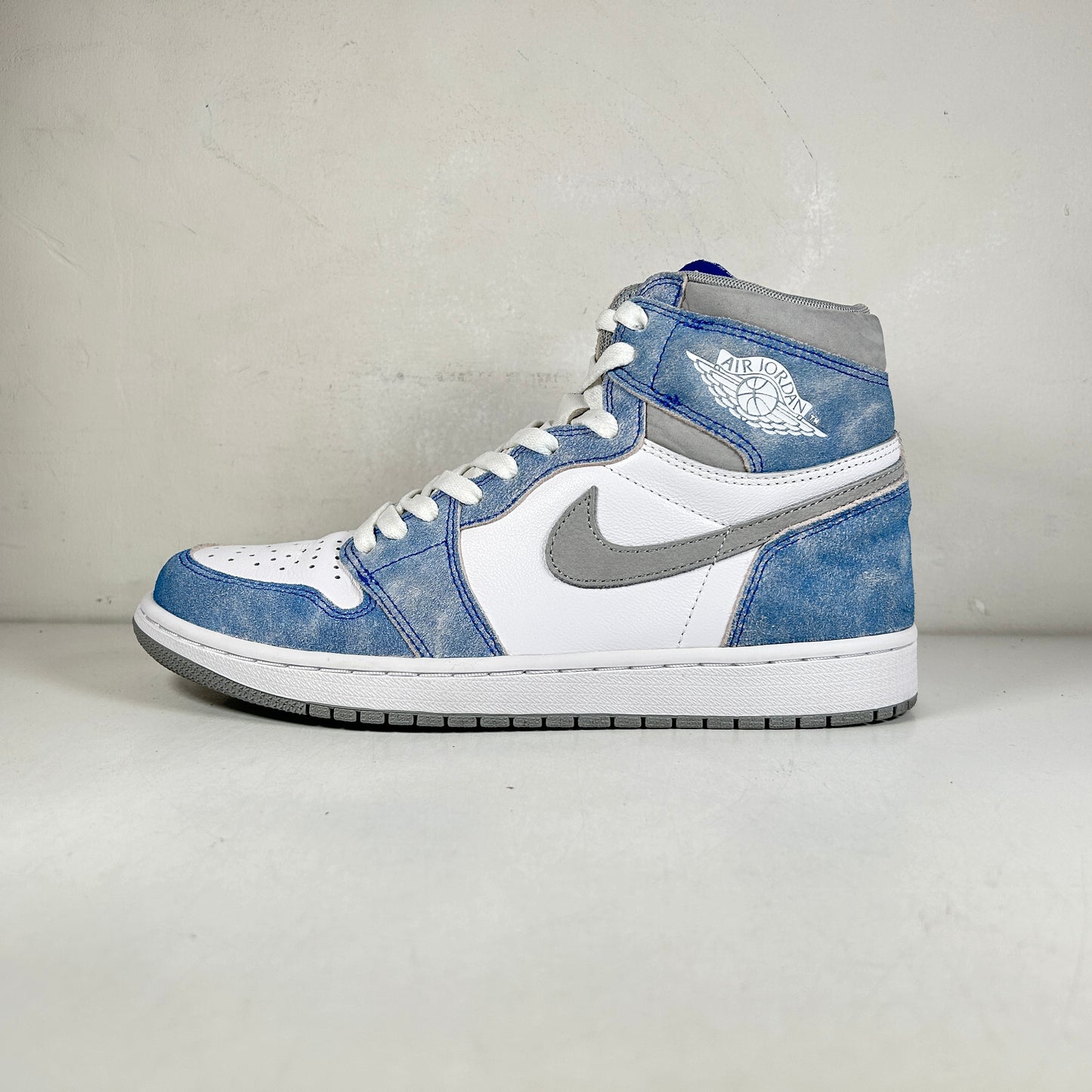 555088 402 Jordan 1 Hyper Royal [USED] - 9 M (Used) (No Box)