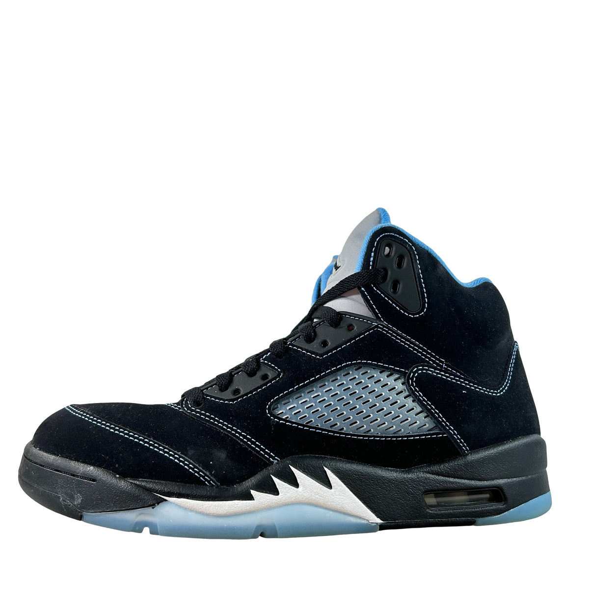 DD0587 008 Jordan 5 Retro Black University Blue (2026) [USED] - 10 M (Used4)
