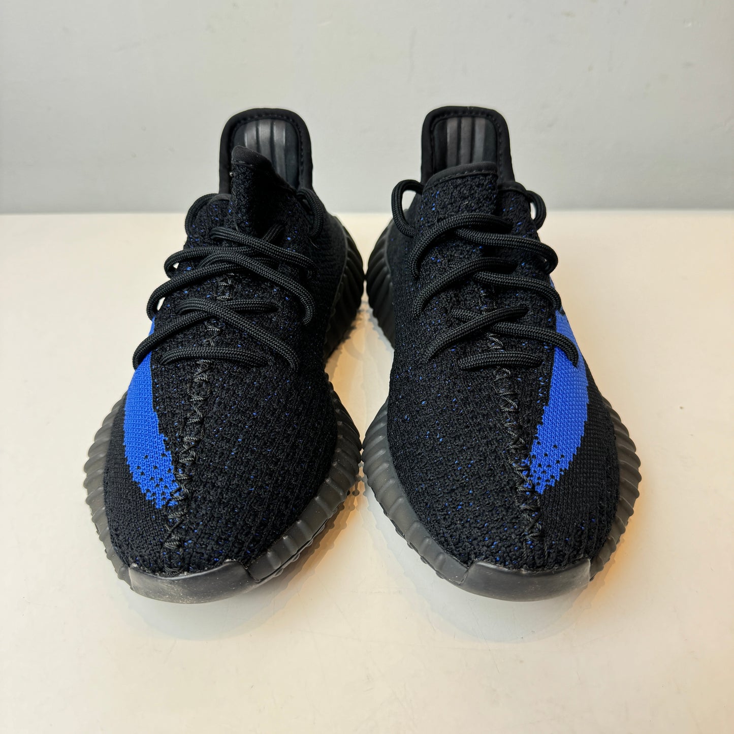 GY7164 Adidas Yeezy Boost 350 V2 Dazzling Blue [USED] - 5.5 M (Used)