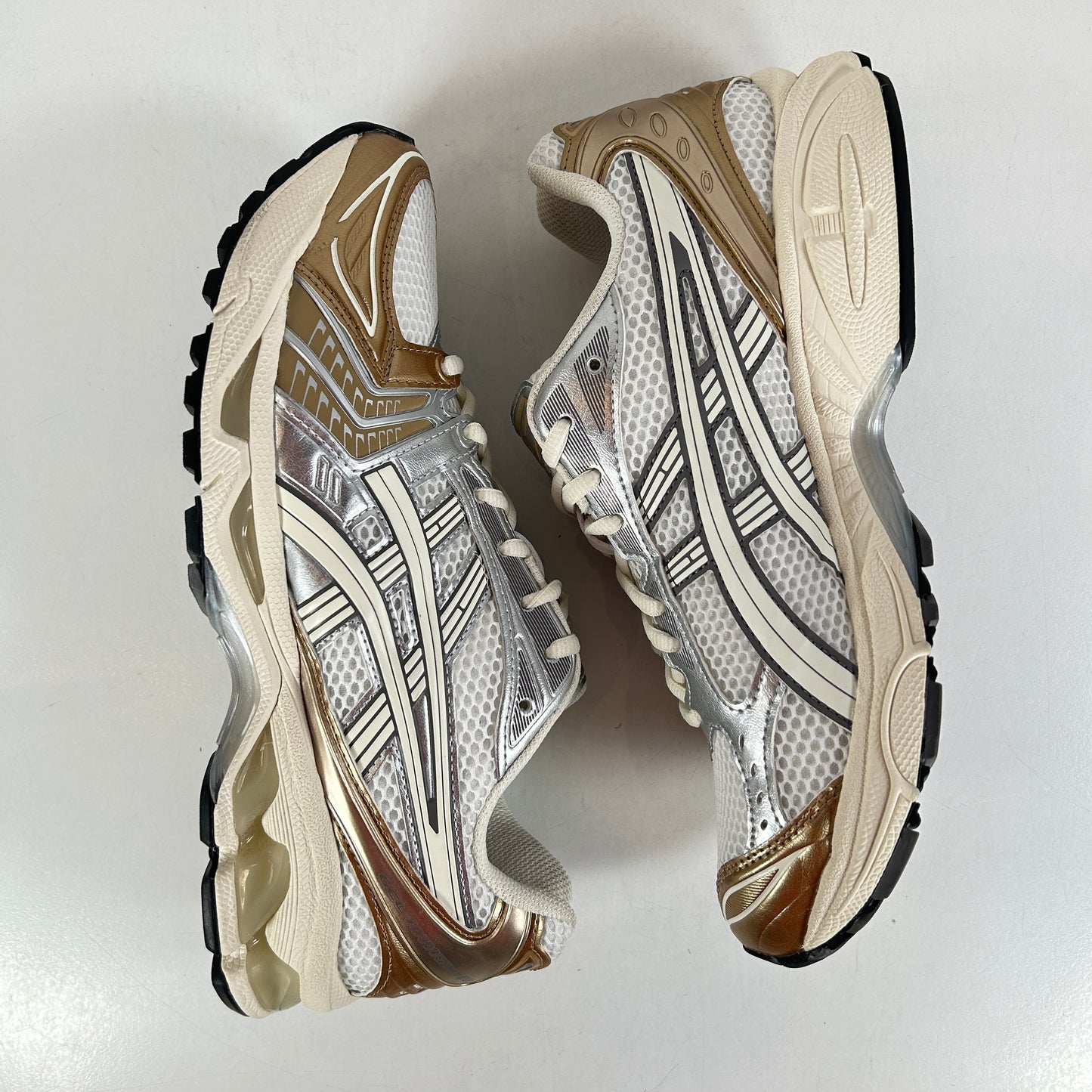 1203A537 104 ASICS GEL-Kayano 14 Olympic Medals [USED] - 8.5 M (Used)