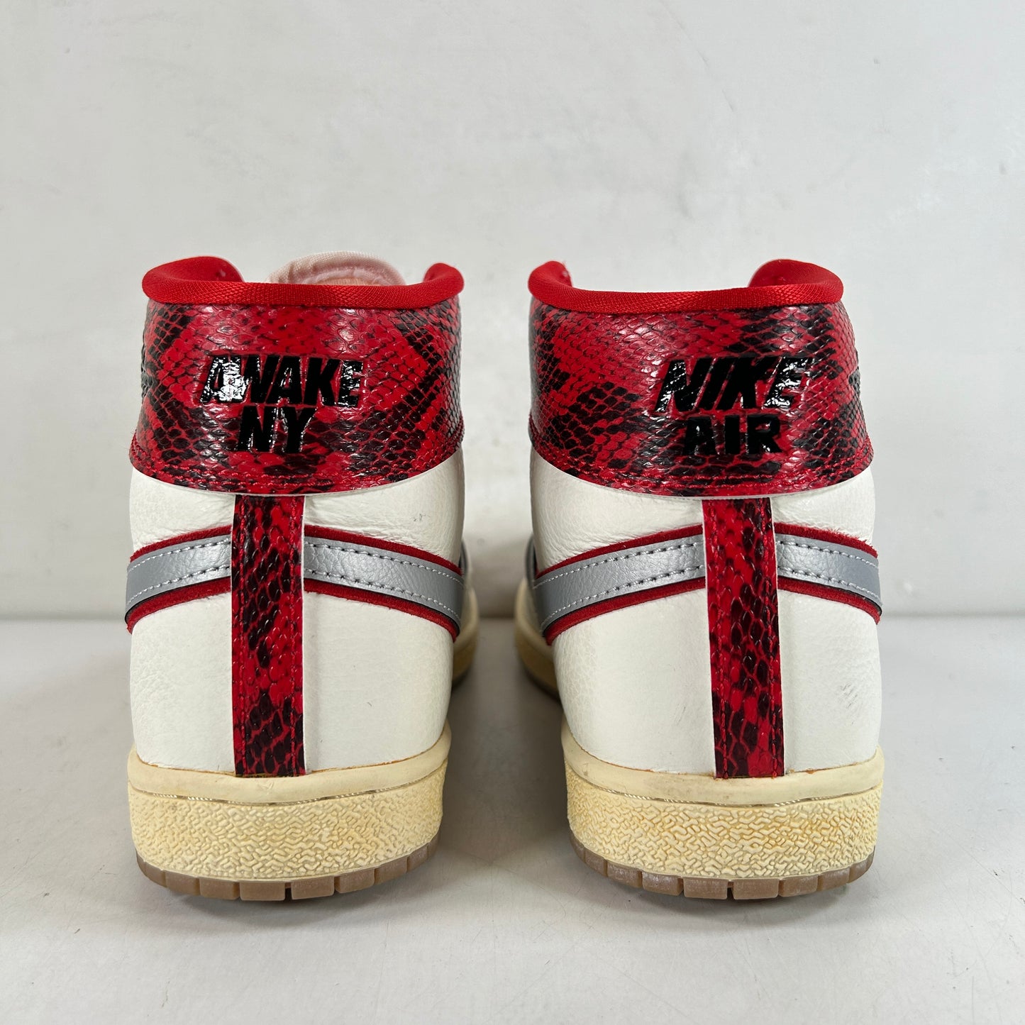 FN8675 100 Nike Jordan Air Ship PE SP Awake NY [USED] - 7 M (Used)