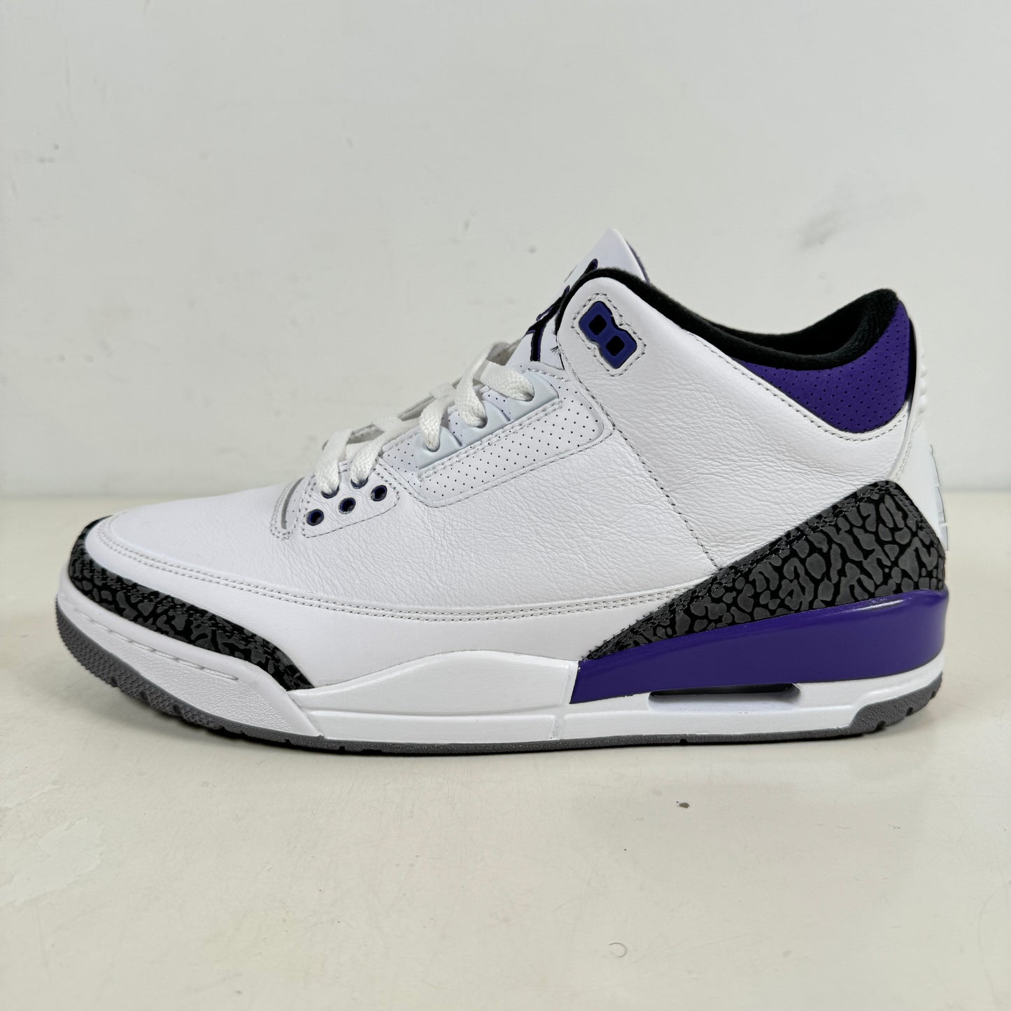 CT8532 105 Jordan 3 Retro Dark Iris [USED] - 11.5 M (Used2)