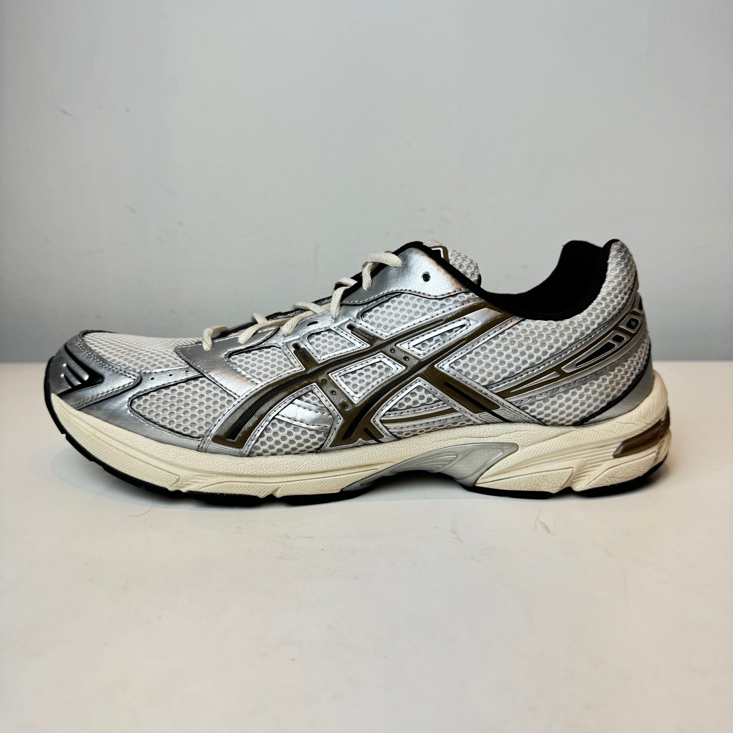 1201A256 113 ASICS Gel-1130 White Clay Canyon [USED] - 13 M (Used) (No Box)