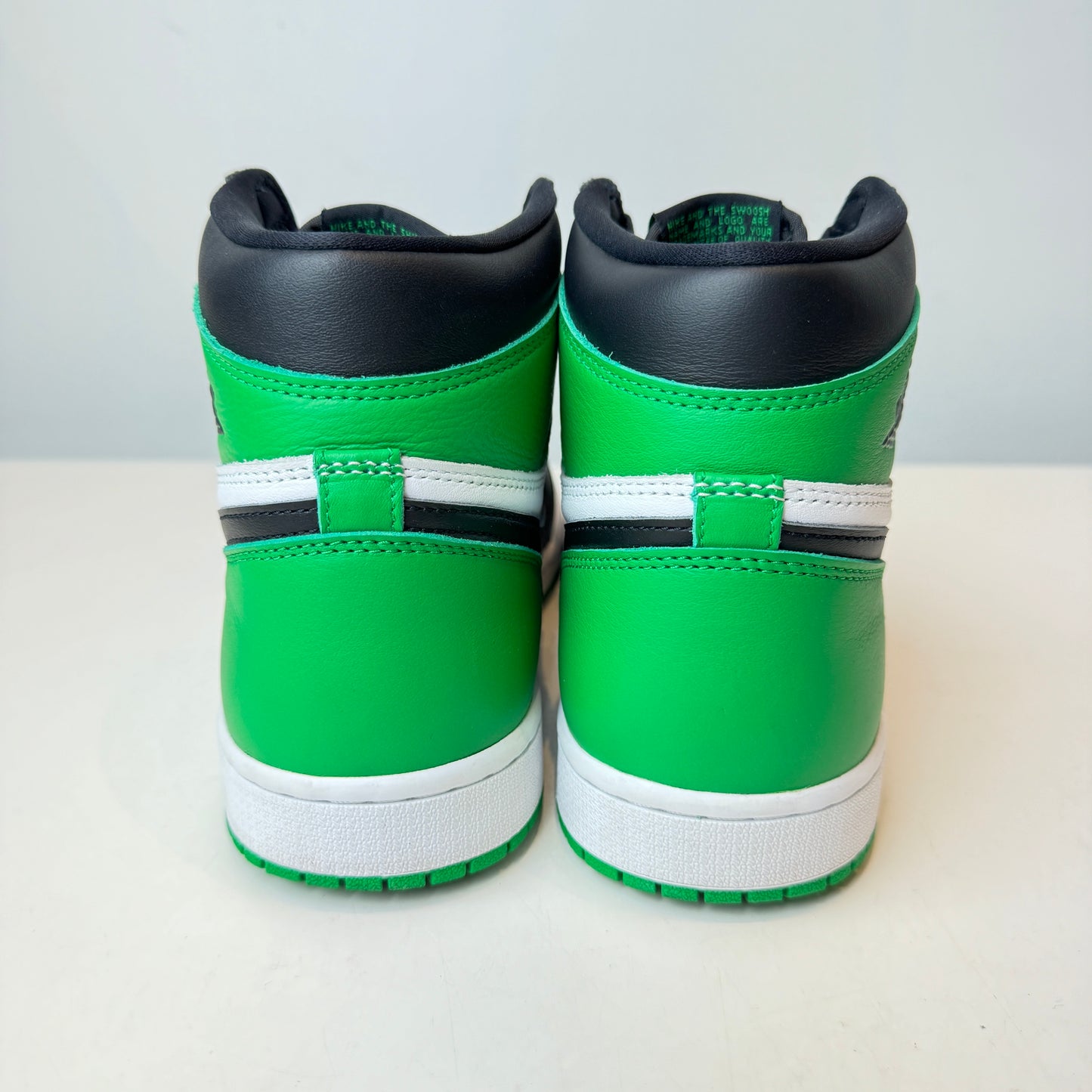 DZ5485 031 Jordan 1 Retro High OG Lucky Green [USED] - 10.5 M (Used)