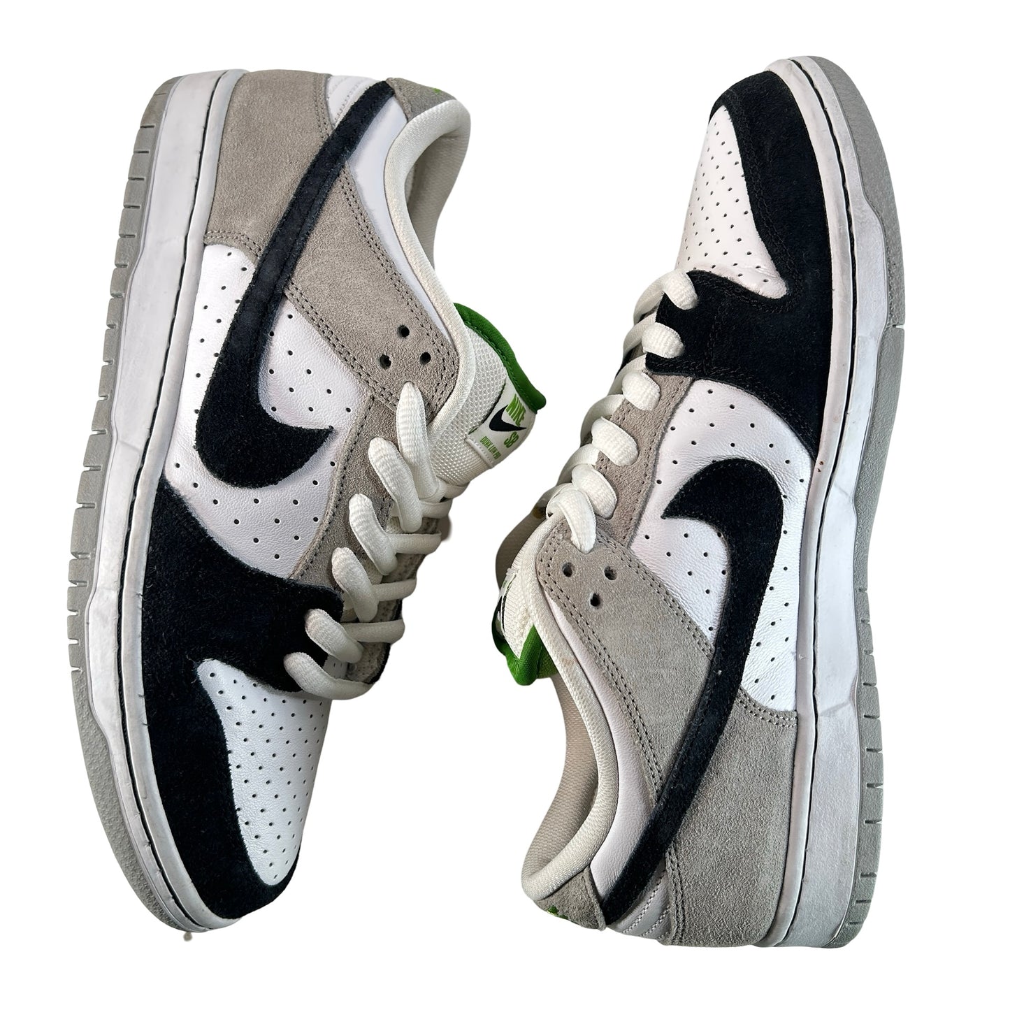 BQ6817 011 Nike SB Dunk Low Chlorophyll [USED] - 9.5 M (Used)