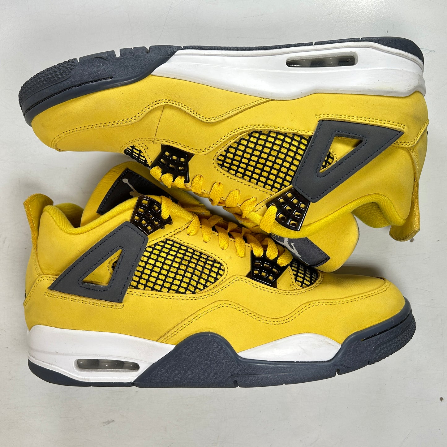 CT8527 700 Jordan 4 Retro Lightning (2021) [USED] - 10.5 M (Used4)