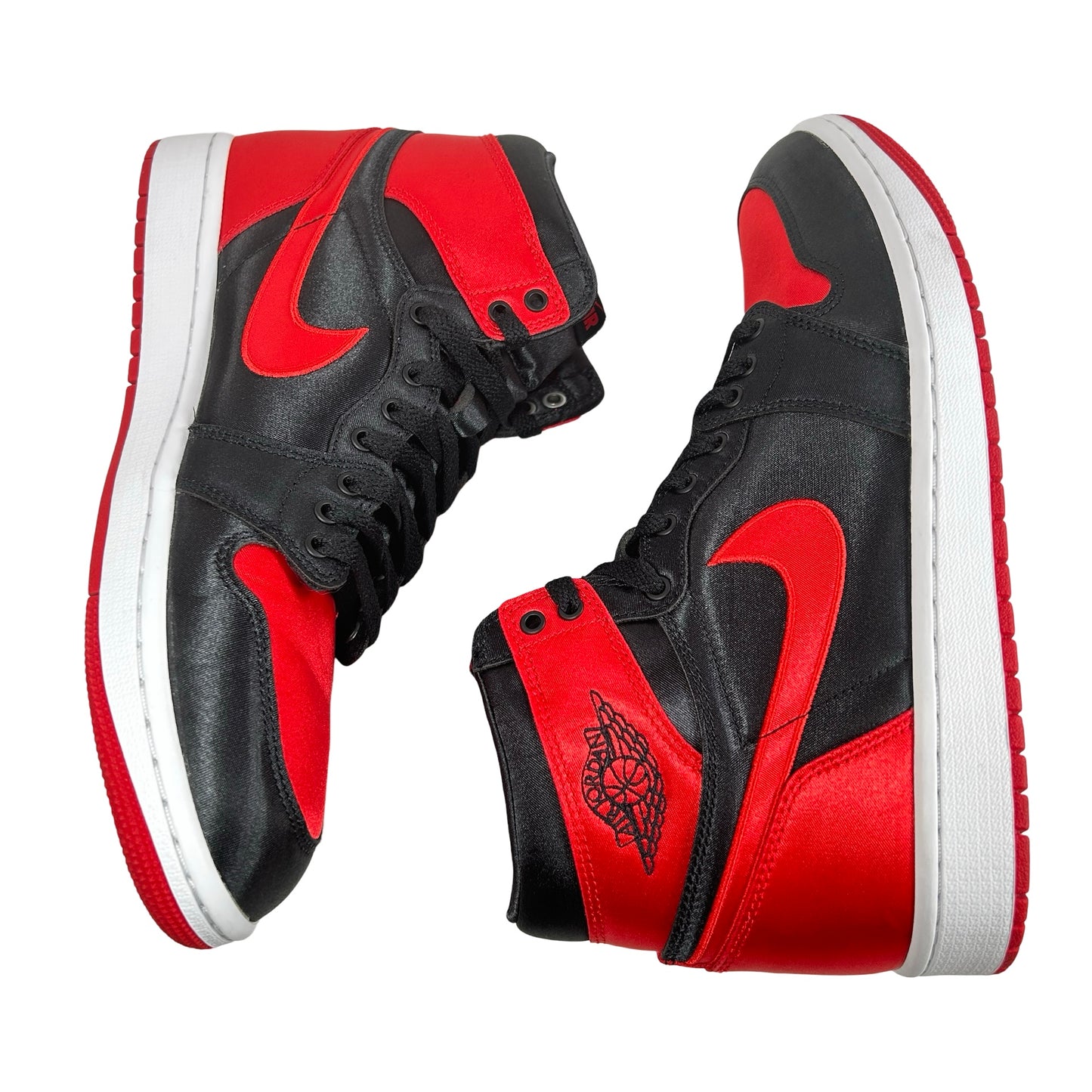 FD4810 061 Jordan 1 Retro High OG Satin Bred [USED] - 11 W (Used)