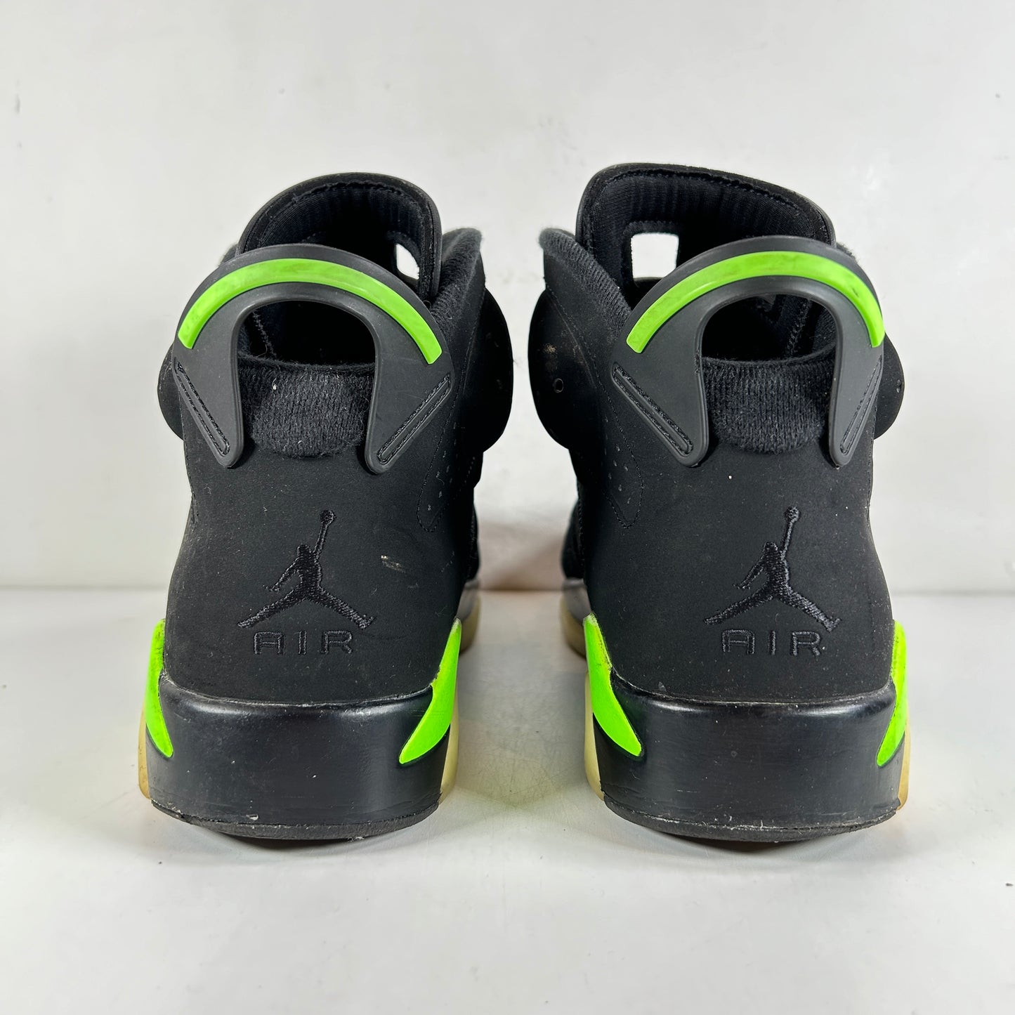 CT8529 003 Jordan 6 Retro Electric Green [USED] - 9.5 M (Used)