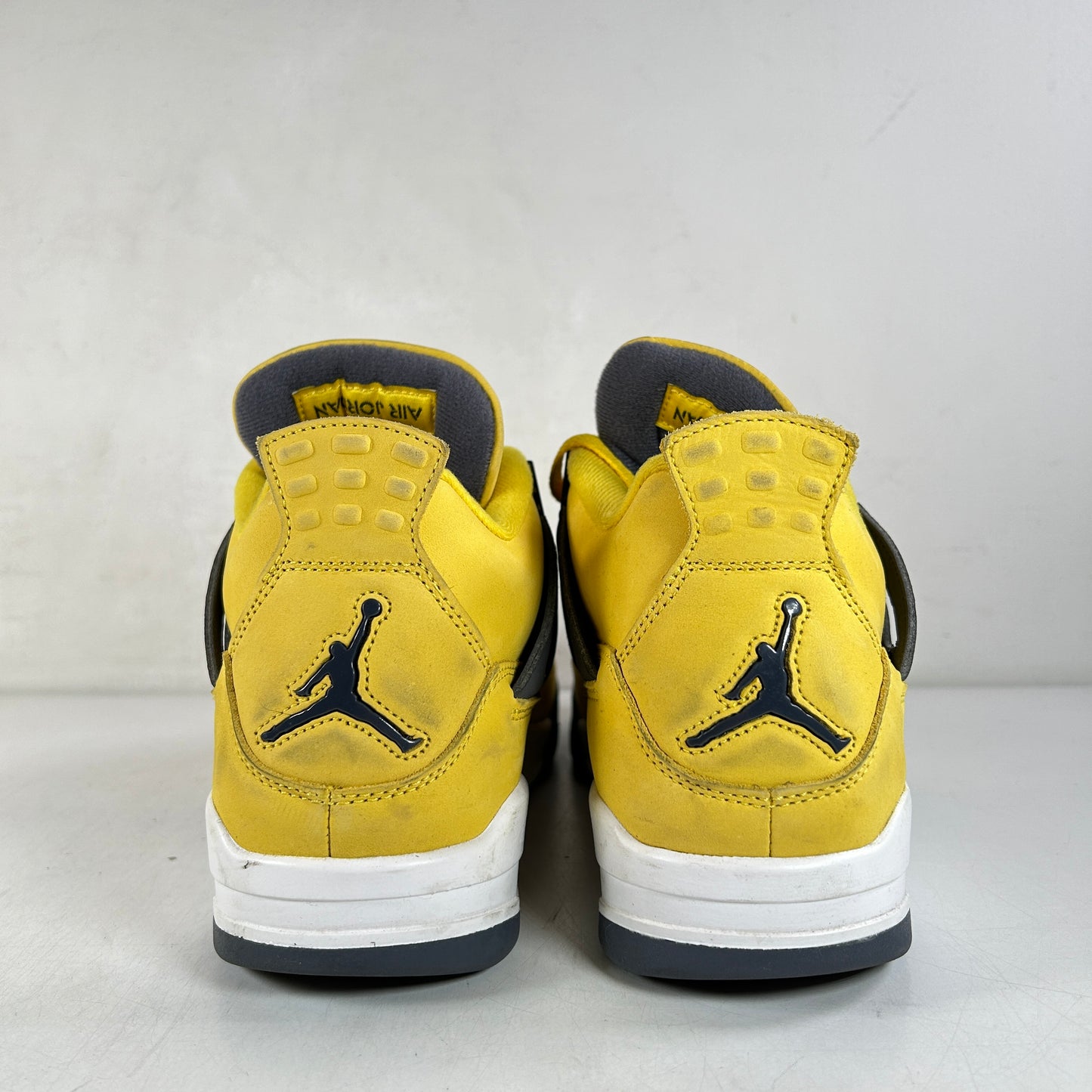 CT8527 700 Jordan 4 Retro Lightning (2021) [USED] - 10.5 M (Used4)