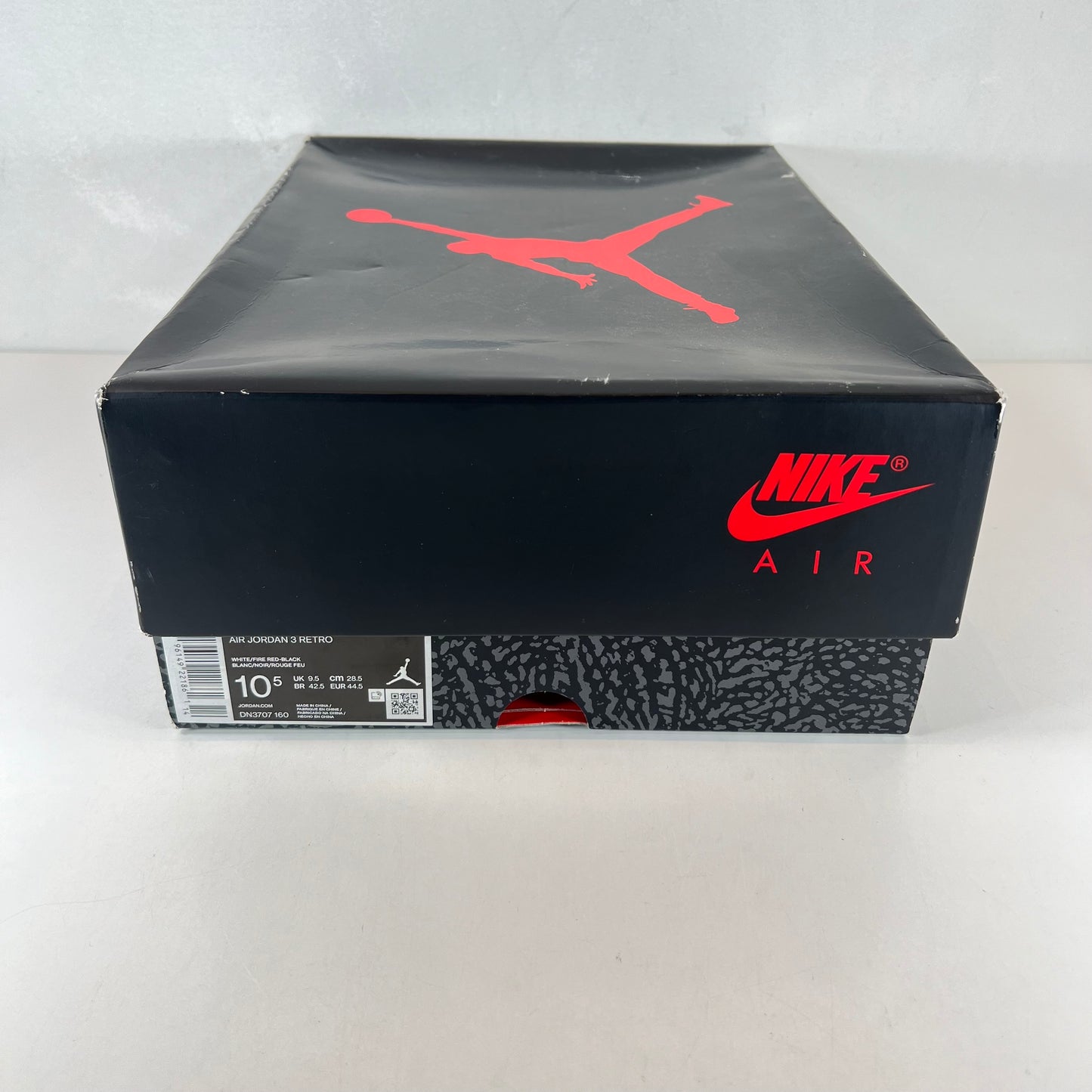 DN3707 160 Jordan 3 Retro Rojo fuego (2022)