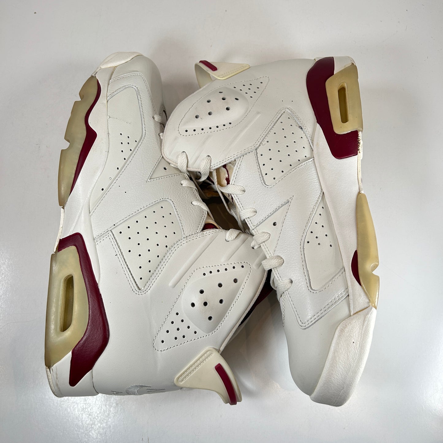 384664 116 Jordan 6 Granate