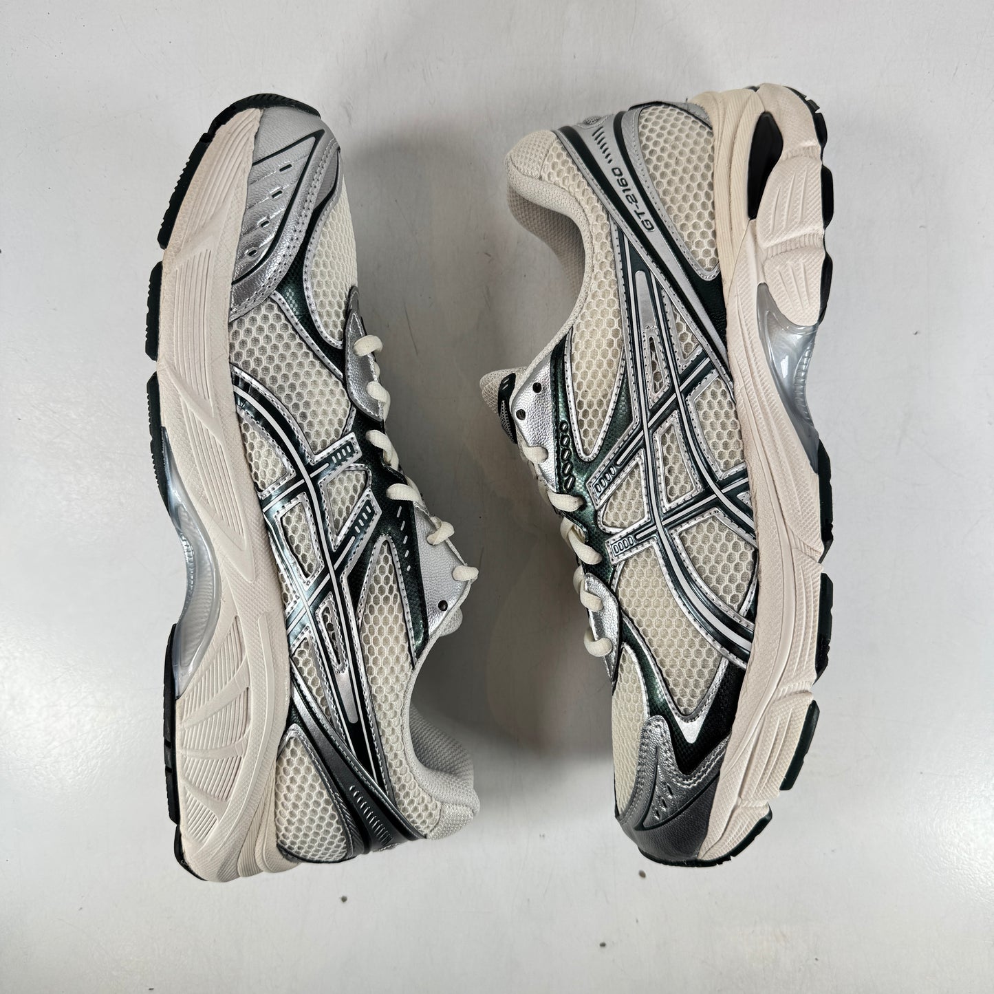 1201A955 100 Kith Asics GT-2160 Escarabajo