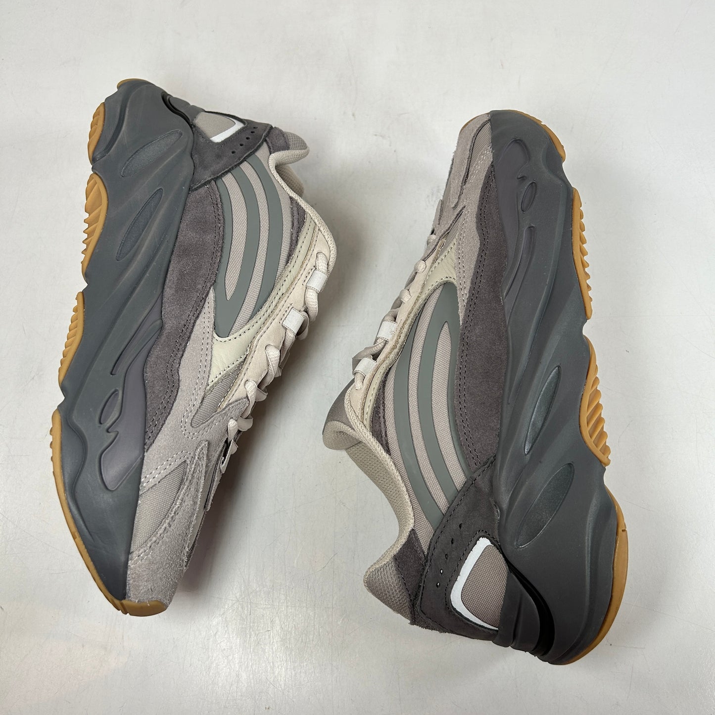 FU7914 Yeezy Boost 700 V2 Tephra [USED] - 8 M (VNDS)