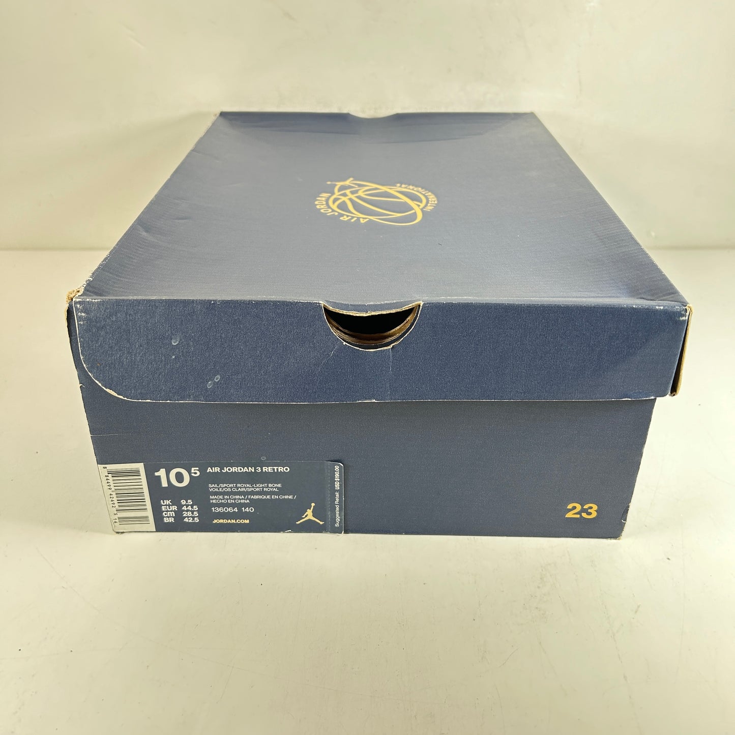136064 140 Jordan 3 Retro International Flight [USED] - 10.5 M (Used)