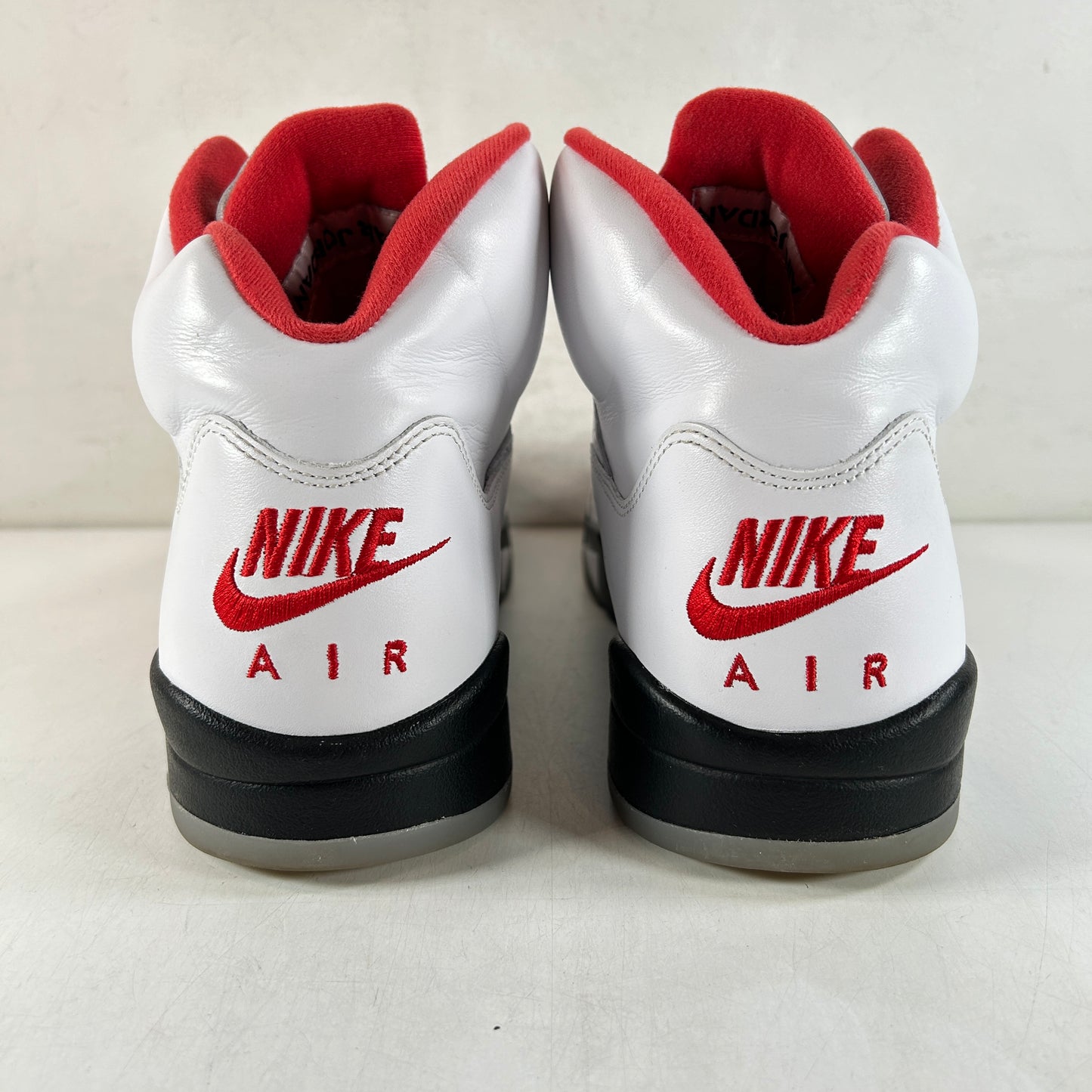 DA1911 102 Jordan 5 Retro Fire Red Silver Tongue (2020) [USED] - 11 M (Used)