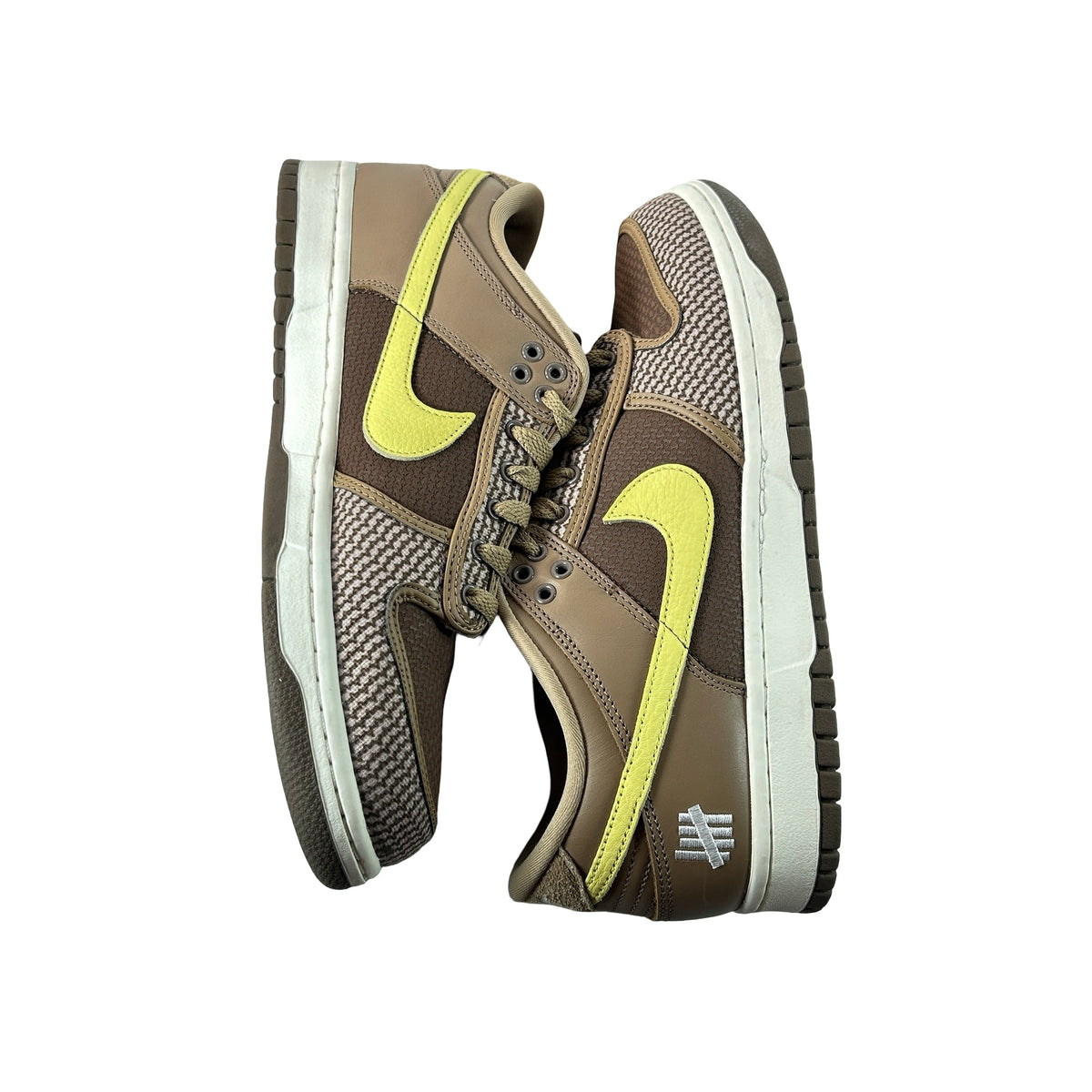 DH3061 200 Nike Dunk Low SP UNDEFEATED Canteen Dunk [USED] - 9 M (Used)