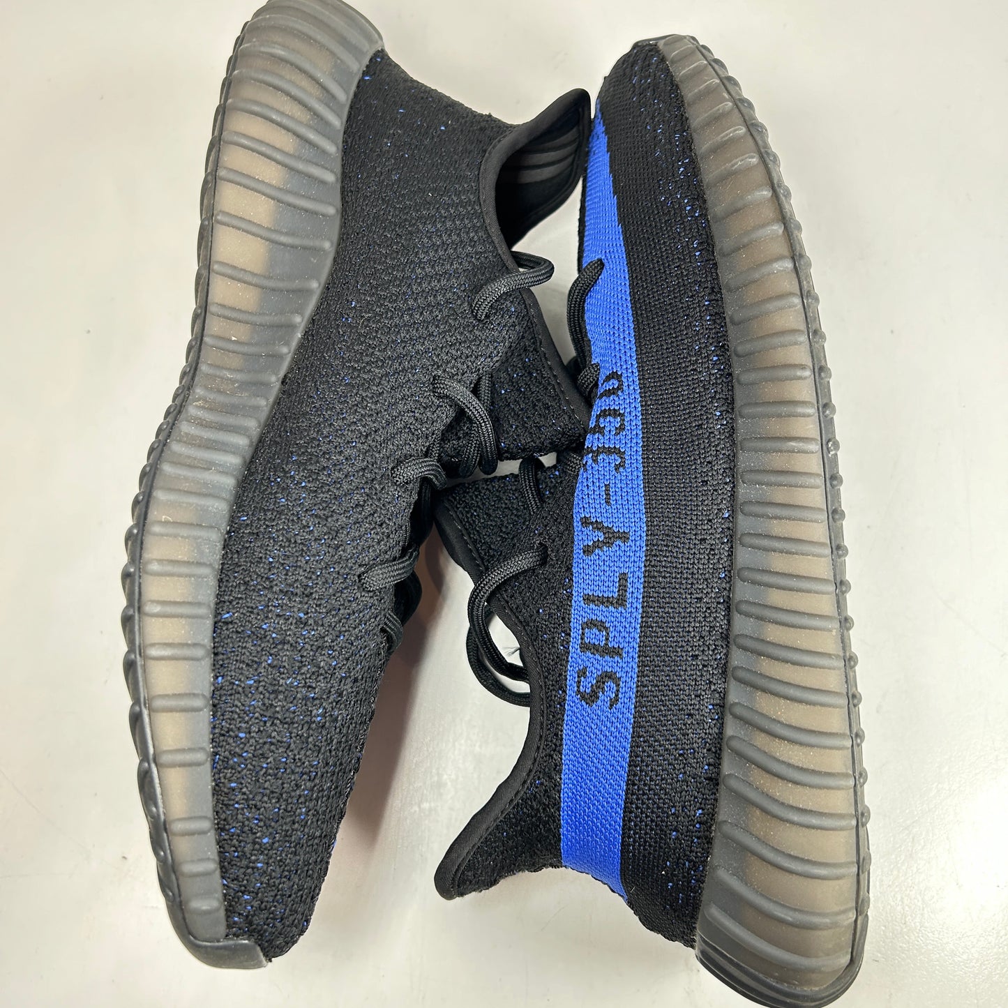 GY7164 adidas Yeezy Boost 350 V2 Dazzling Blue [USED] - 9.5 M (Used)