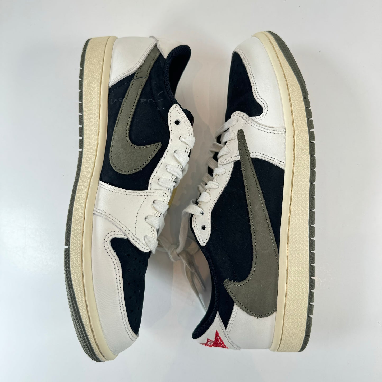 DZ4137 106 Jordan 1 Retro Low OG SP Travis Scott Olive (W) [USED] - 10 W (Used) (No Box)
