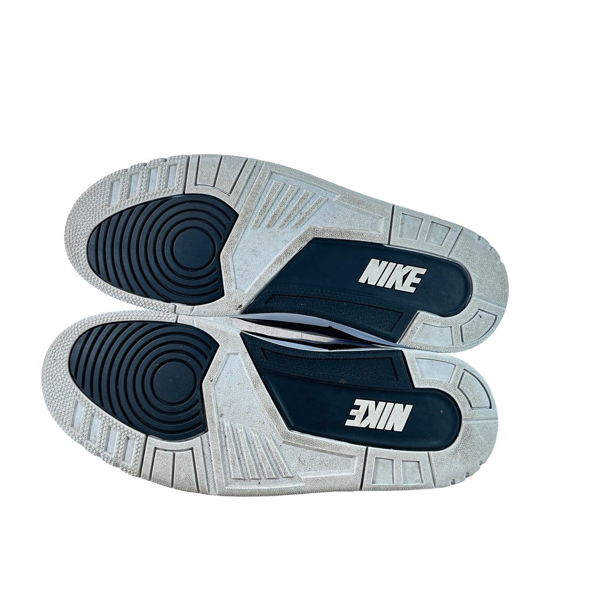 DA3595 100 Jordan 3 Retro Fragment [USED] - 11 M (Used)