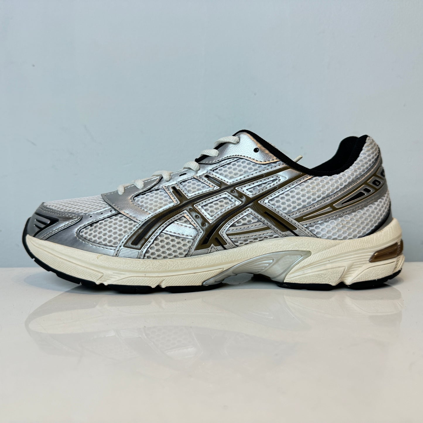 1201A256 113 ASICS Gel-1130 White Clay Canyon [USED] - 10 M (Used)