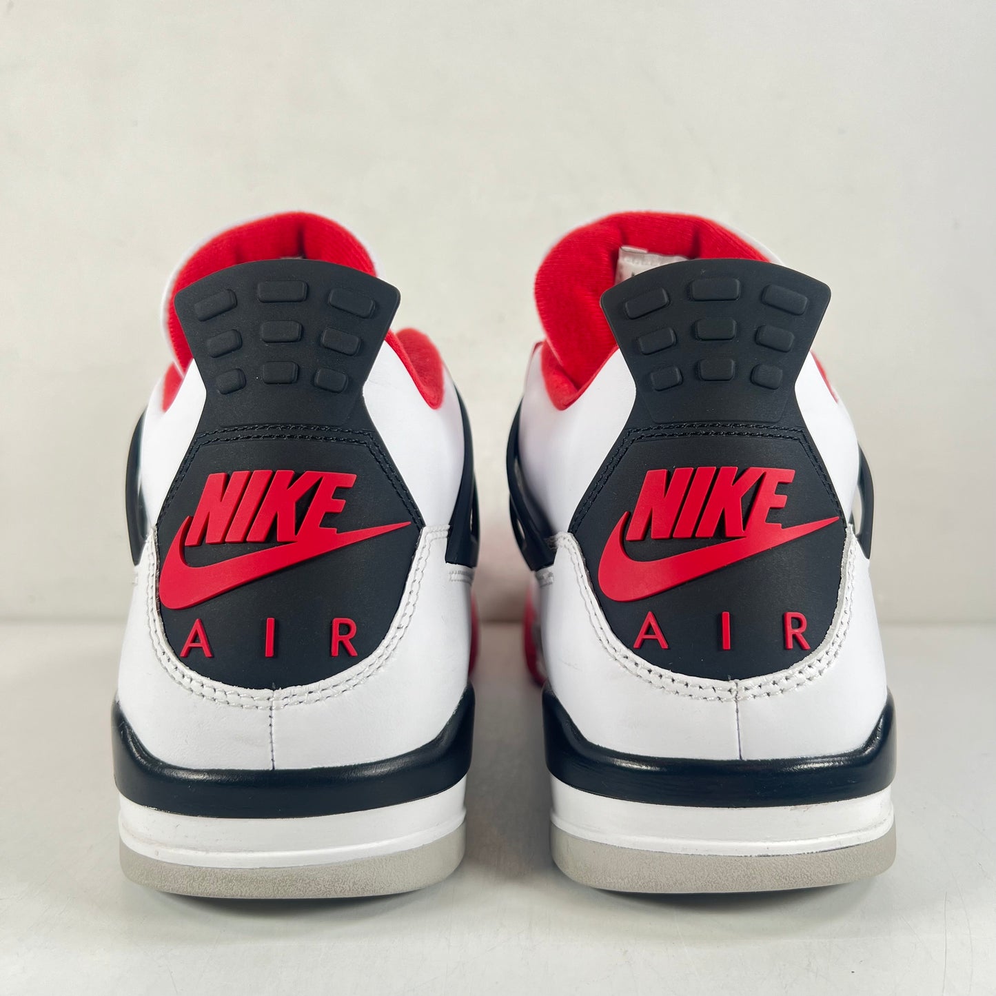 DC7770 160 Jordan 4 Retro Fire Red (2020) [USED] - 11.5 M (Used)