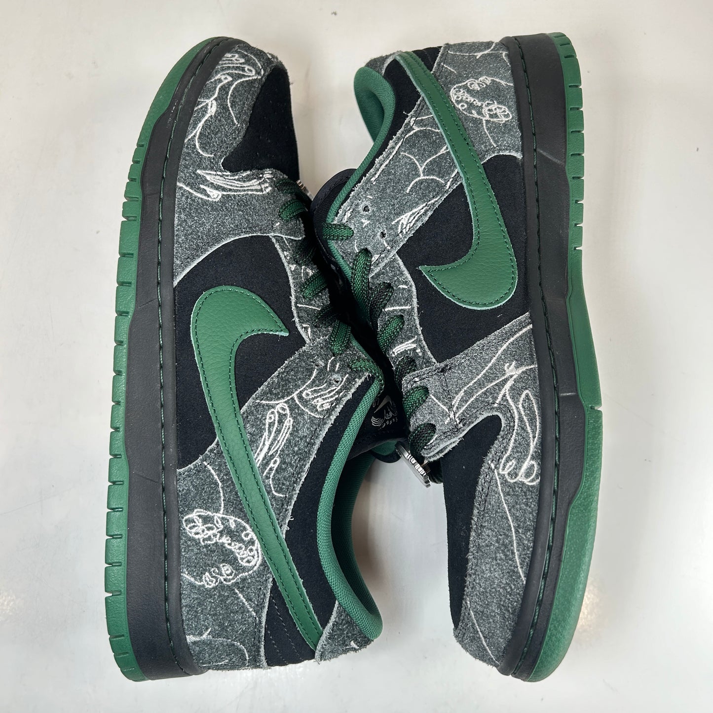 HF7743 001 Nike SB Dunk Low There Skateboards [USED] - 12 M (Used)