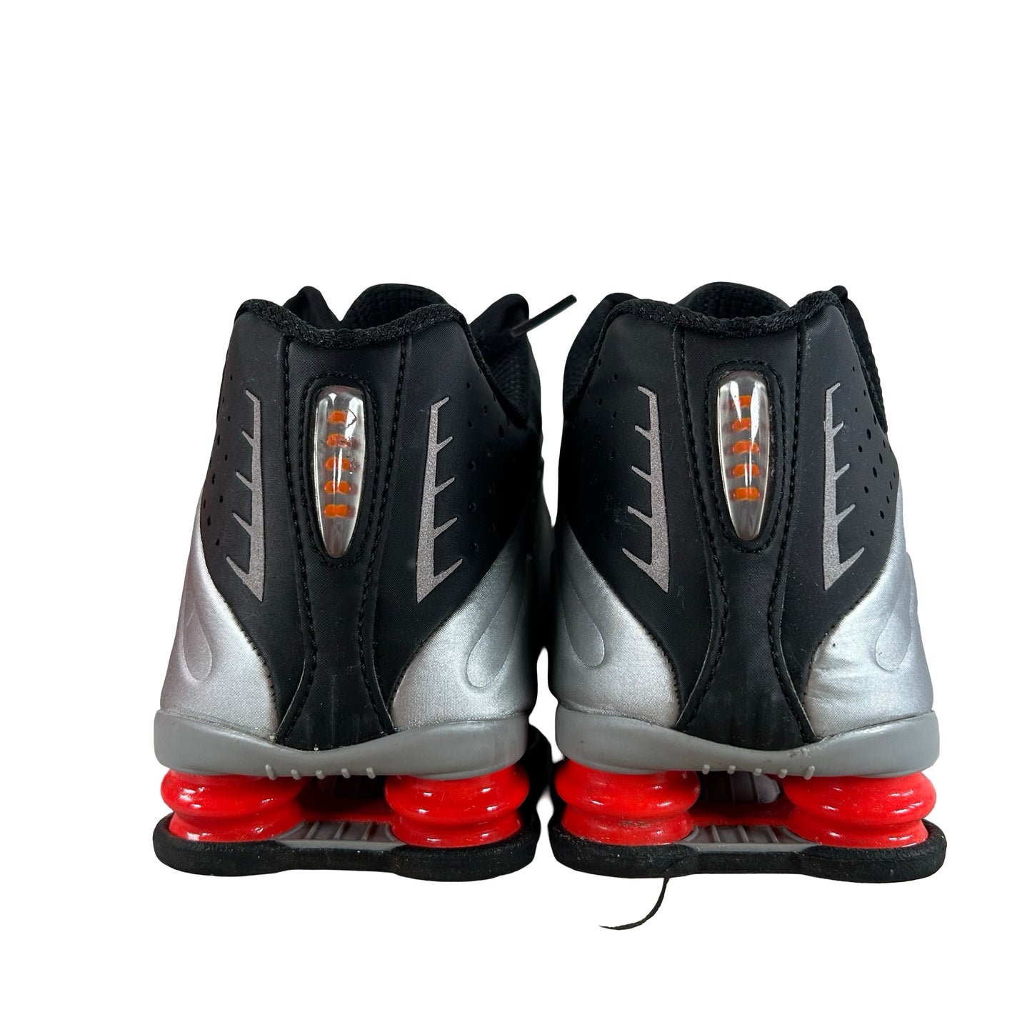 BV1111 008 Nike Shox R4 Black Metallic Silver (2018/2024) [USED] - 9.5 M (Used)