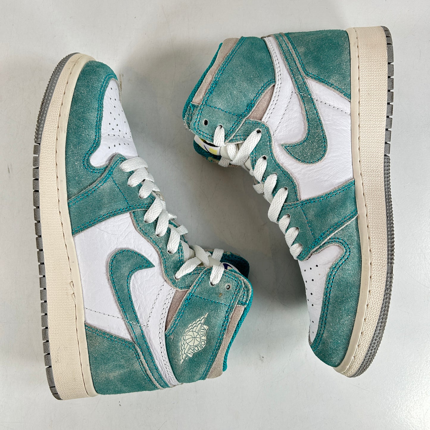 575441 311 Jordan 1 Retro High Turbo Green (GS) [USED] - 5 Y (Used)