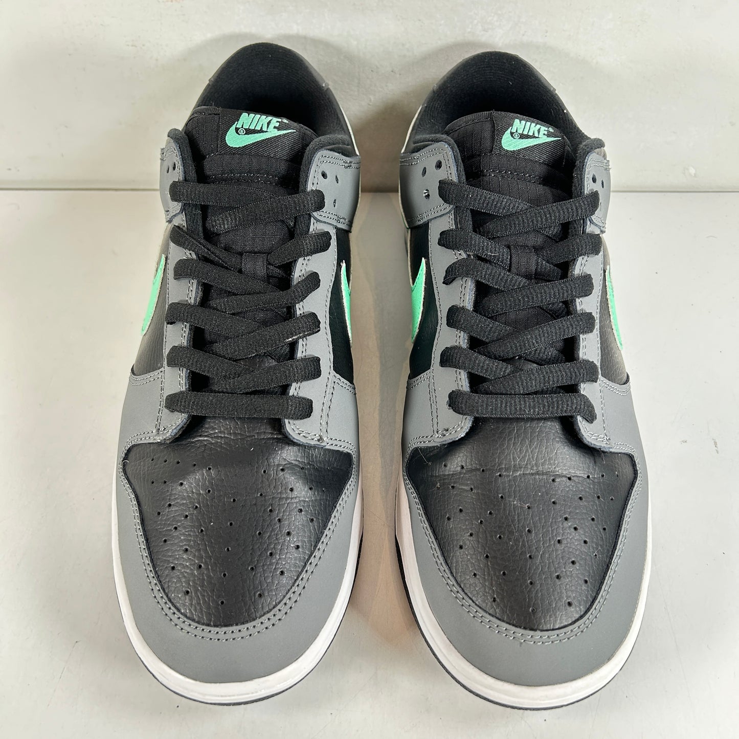 FB3359 001 Nike Dunk Low Retro Green Glow [USED] - 13 M (Used)