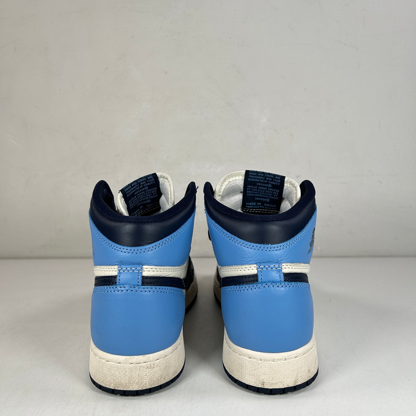 575441 140 Jordan 1 Retro High Obsidian (GS) [USED] - 6 Y (Used)