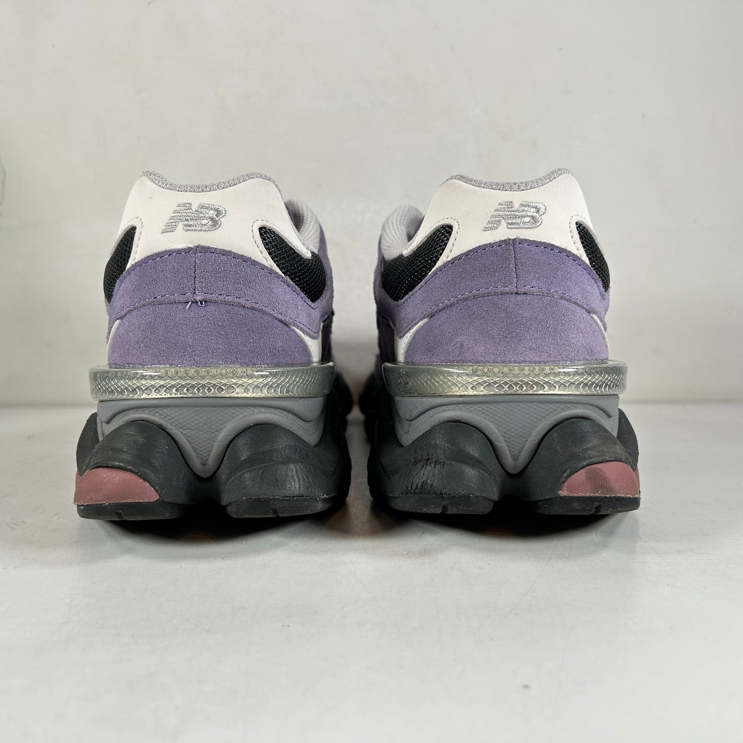 U9060VRB New Balance 9060 Violet Noir [USED] - 10 M (Used)