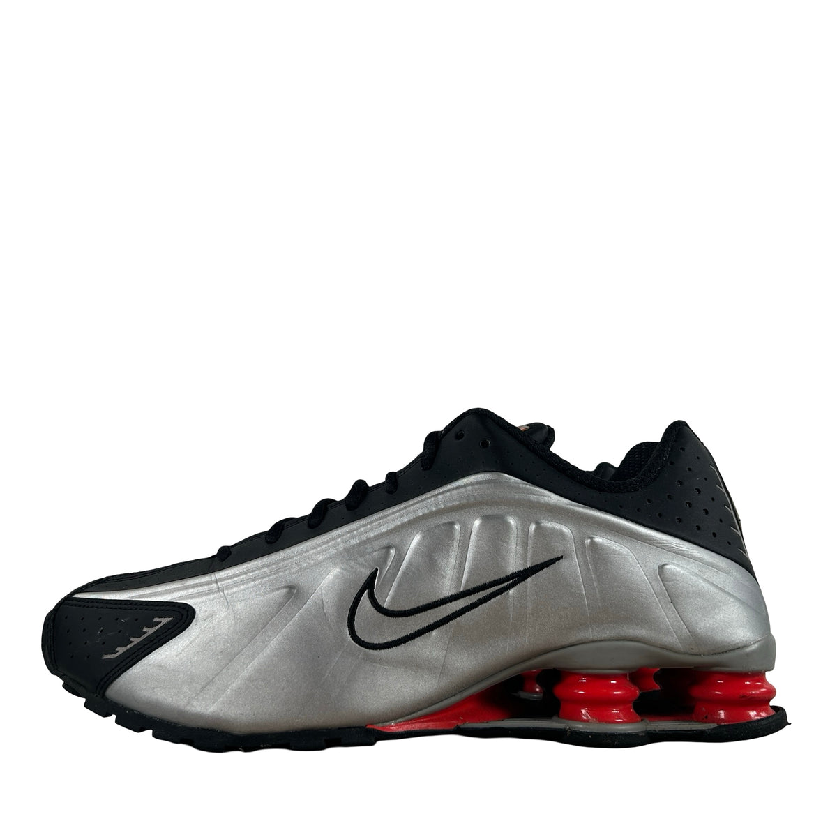 BV1111 008 Nike Shox R4 Black Metallic Silver (2018/2024) [USED] - 9.5 M (Used)