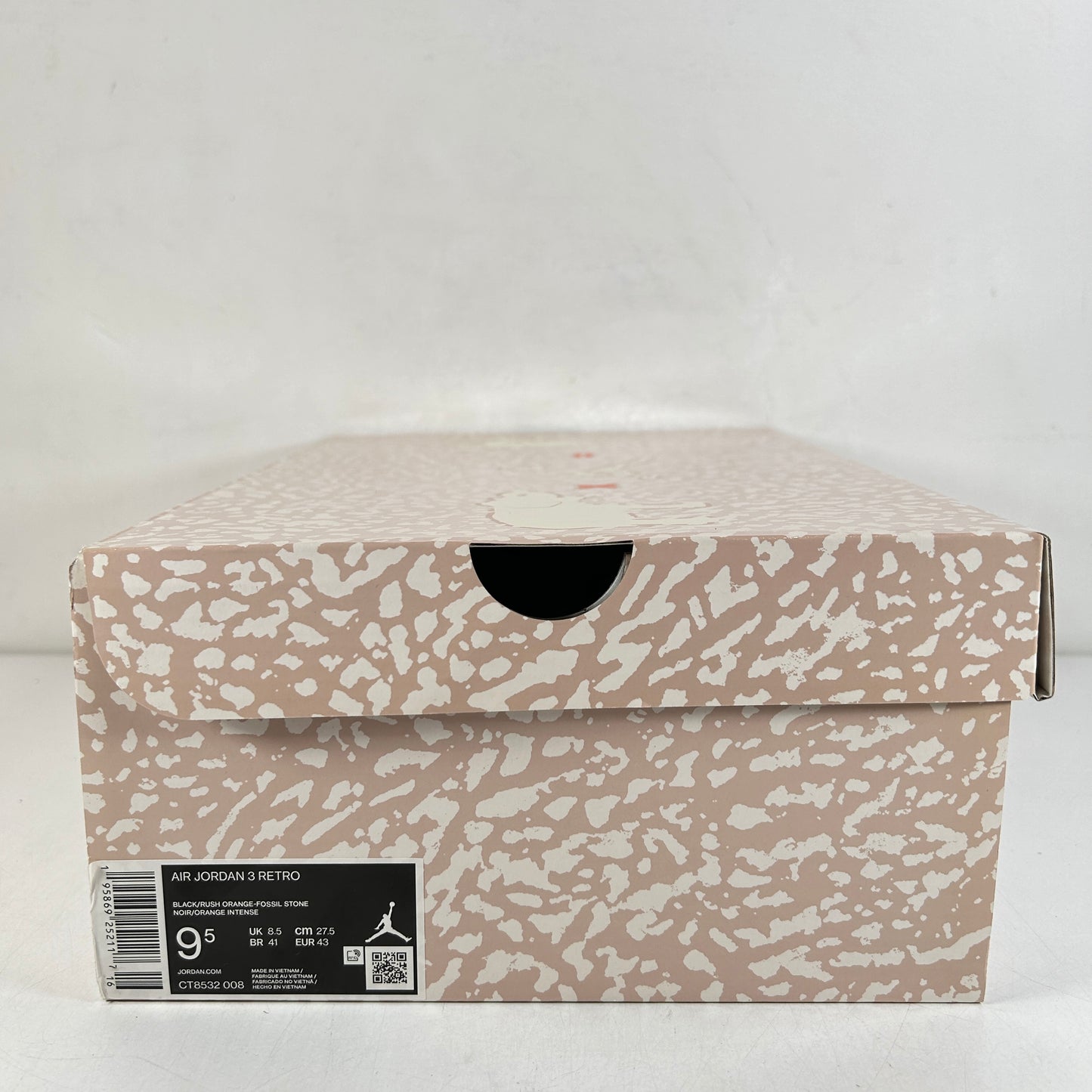 CT8532 008 Jordan 3 Retro Elefante del Desierto