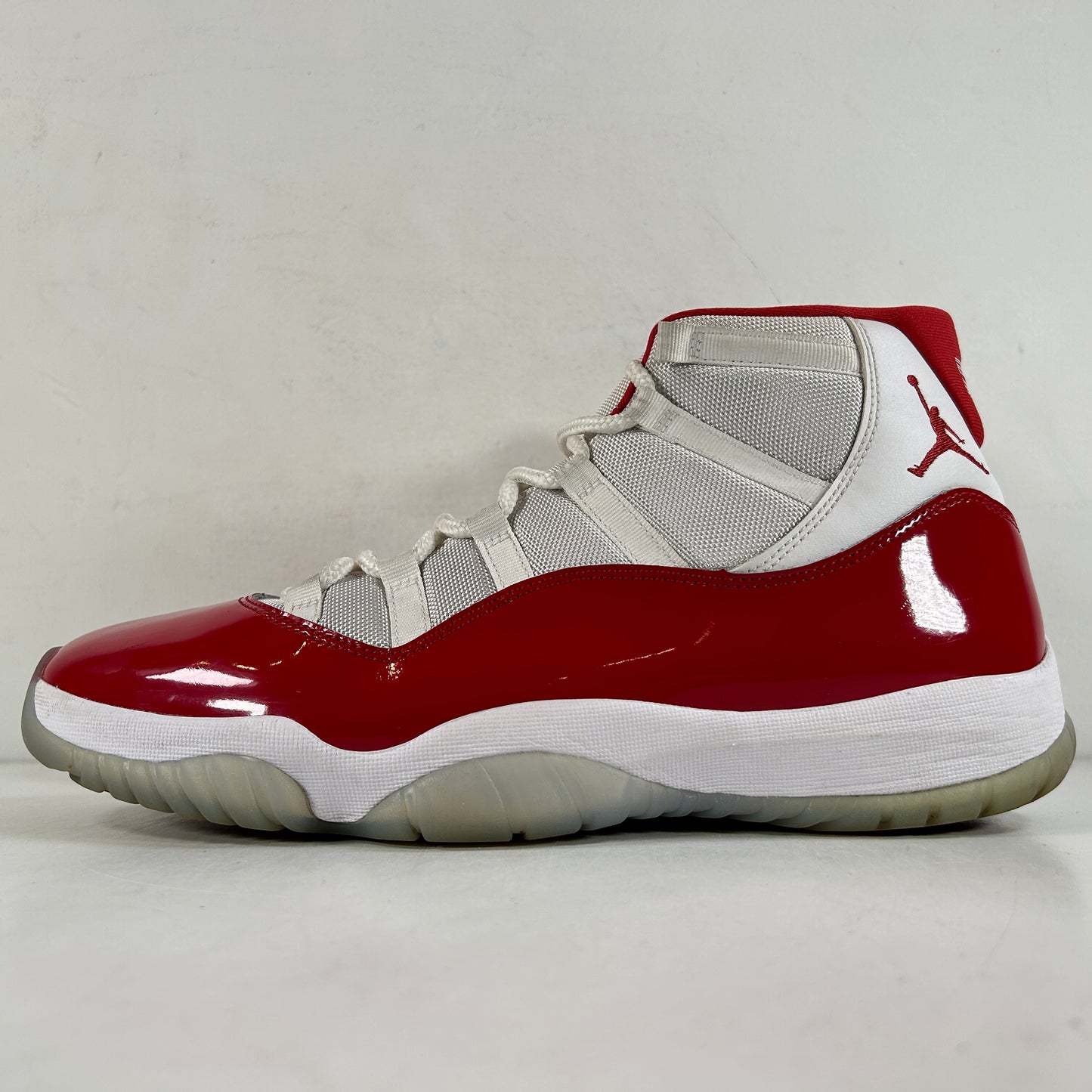 CT8012 116 Jordan 11 Retro Cherry (2022) [USED] - 13 M (Used2)