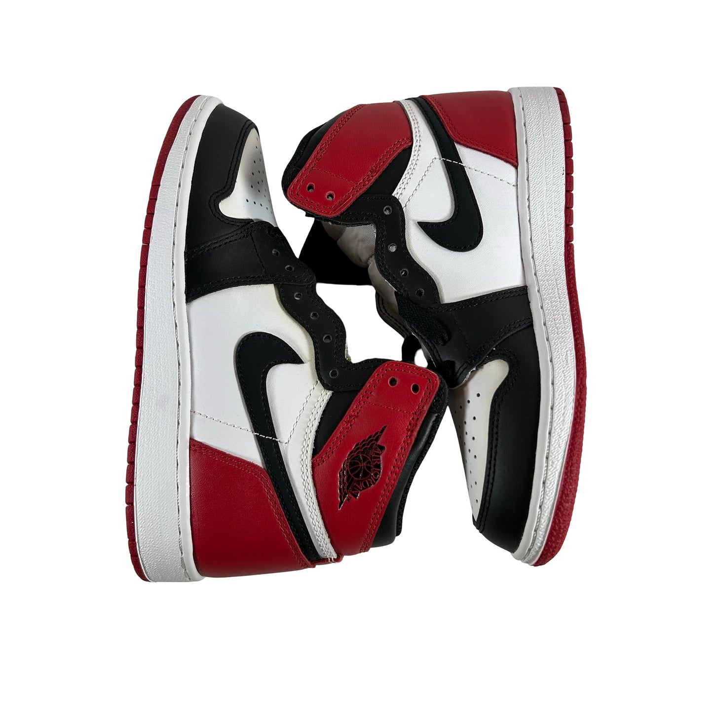 575441 125 Jordan 1 Retro Black Toe (2016) (GS) [CONDITIONAL] - 4 Y (Yellowing Toe Box)
