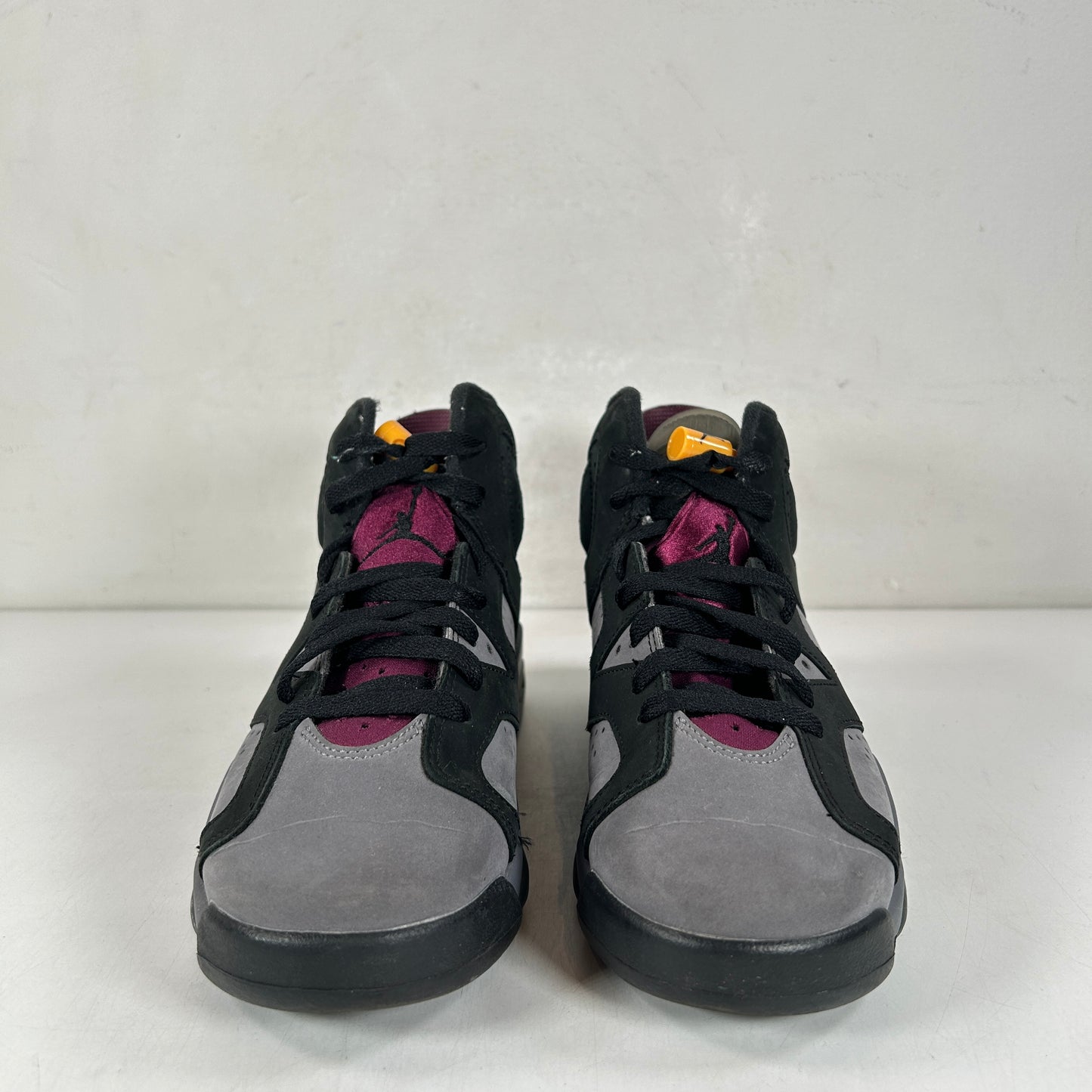384665 063 Jordan 6 Retro Bordeaux (GS) [USED] - 6 Y (Used) (No Box)