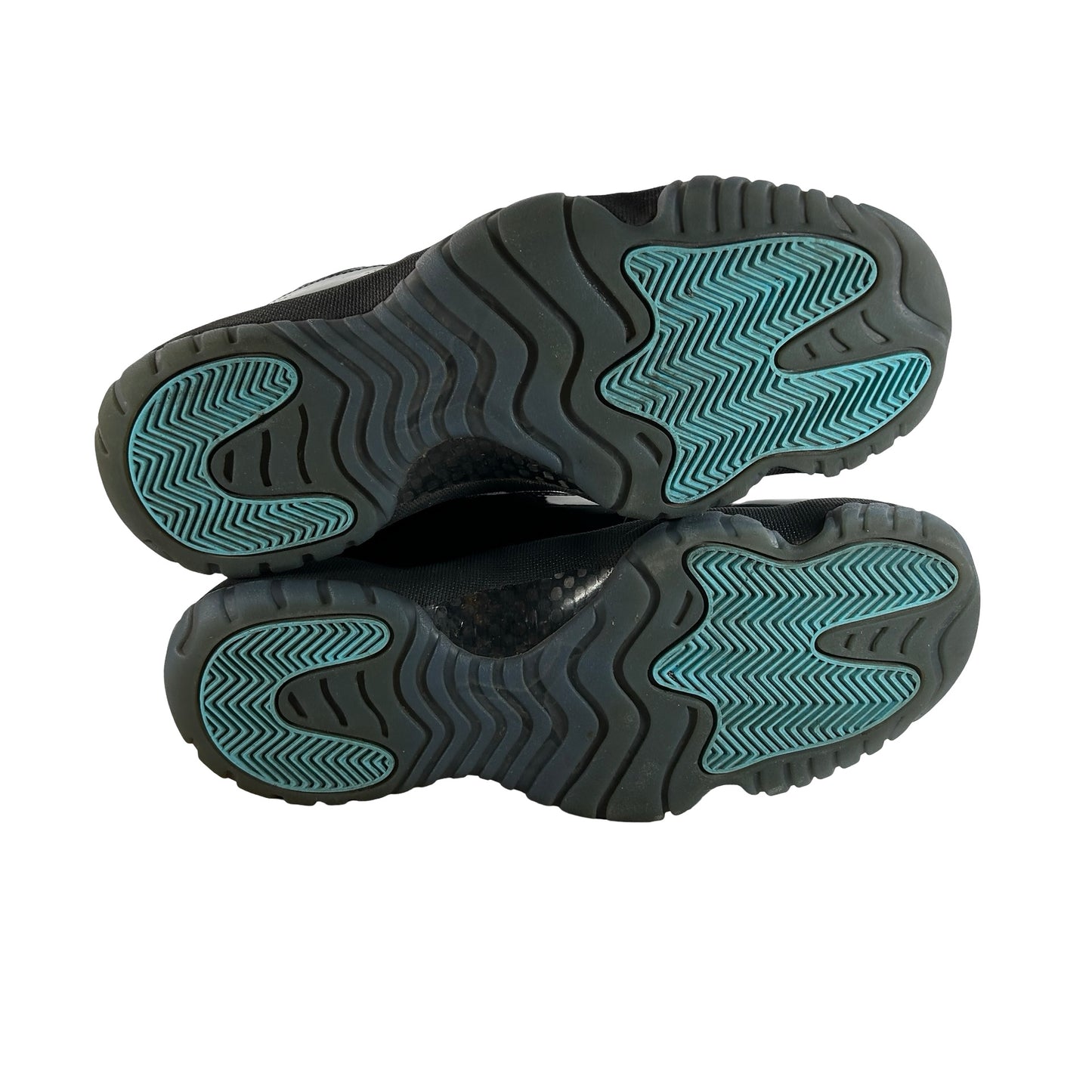 CT8012 047 Jordan 11 Retro Gamma Blue (2025) [USED] - 10 M (Used10)