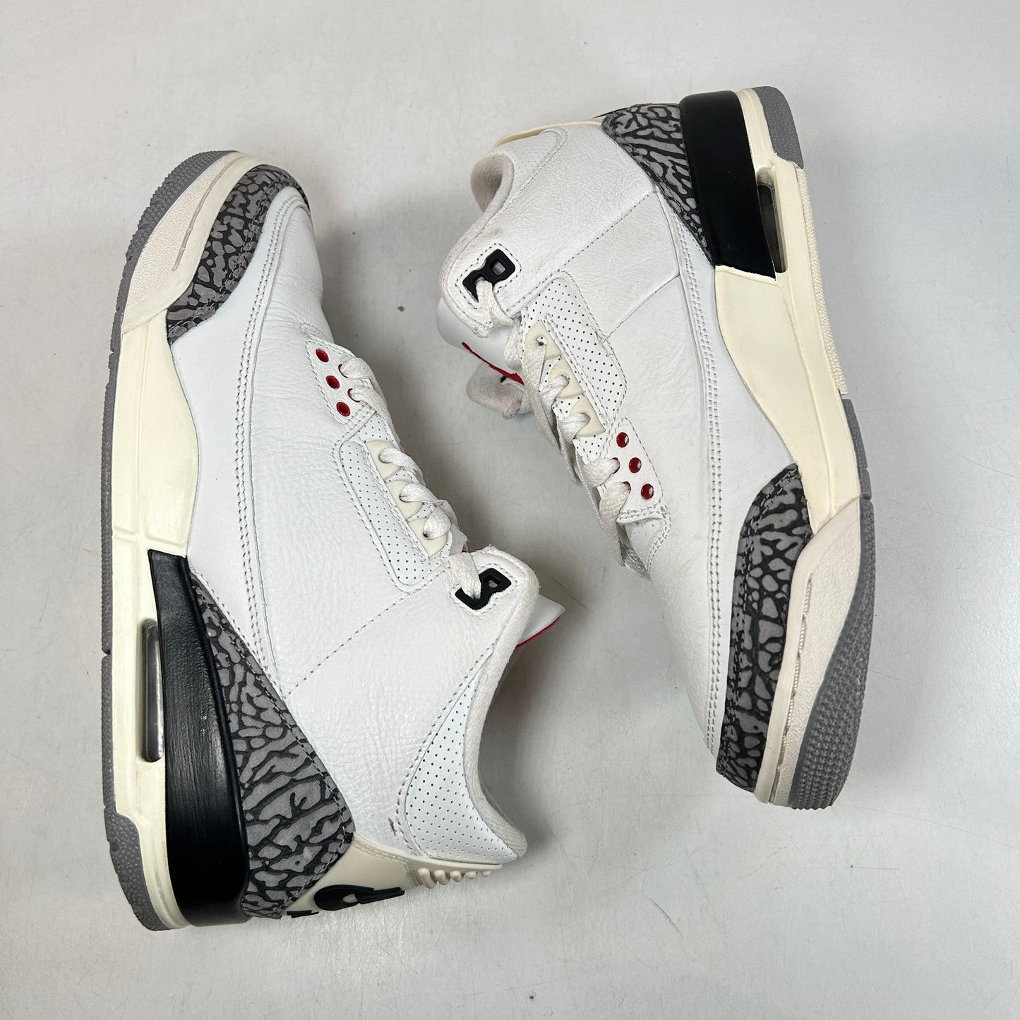 DN3707 100 Jordan 3 Retro White Cement Reimagined [USED] - 8 M (Used4)