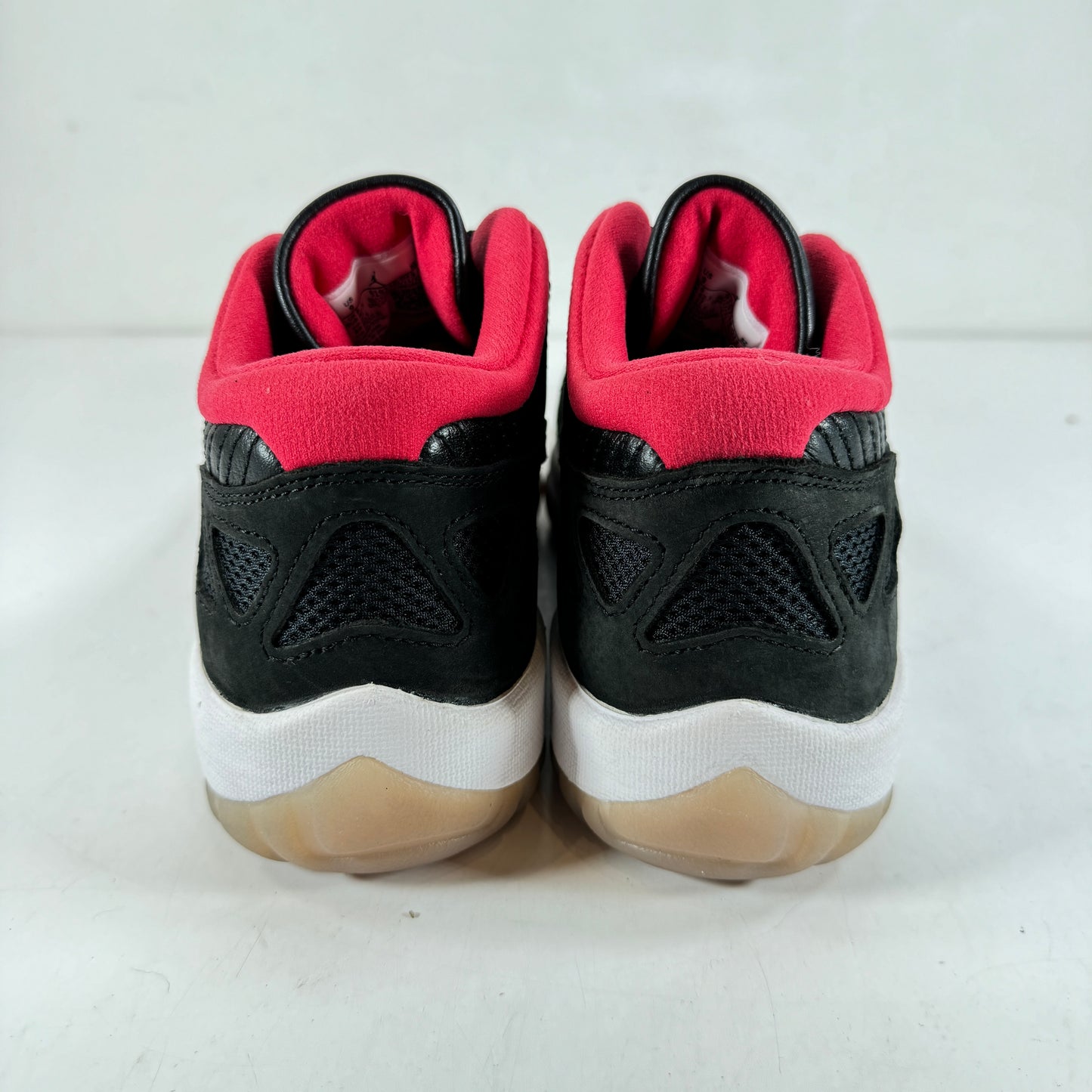 919712 023 Jordan 11 Retro Low IE Bred (2021) - 9 M (Used) (No Box)