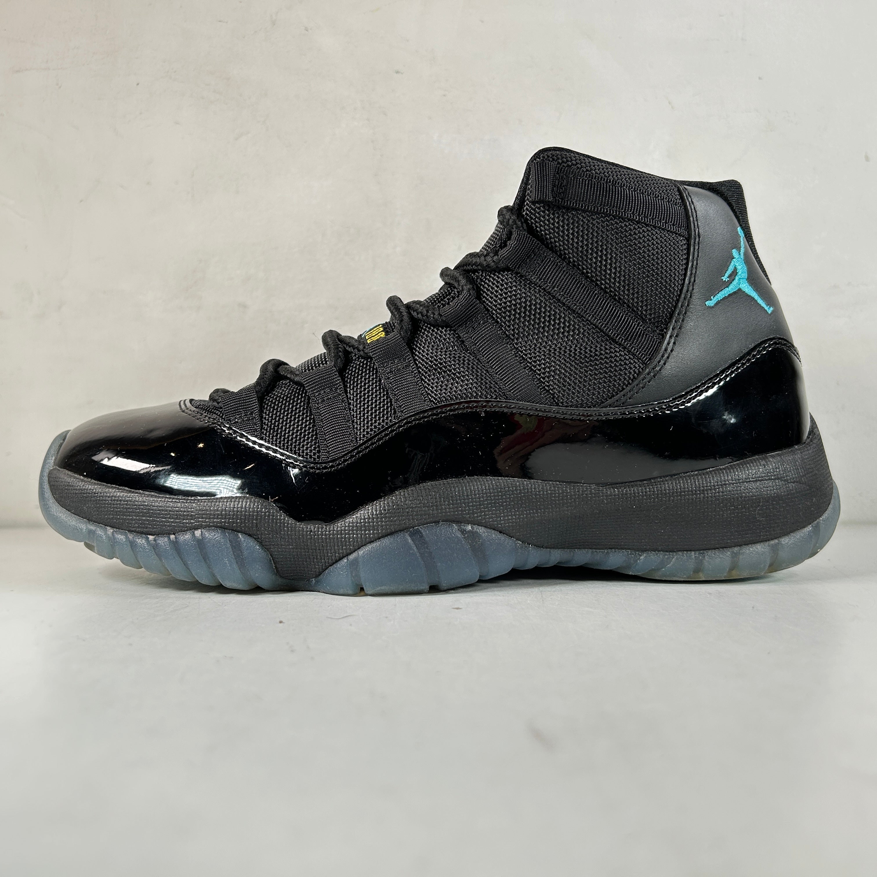 jordan 11 gamma blue used