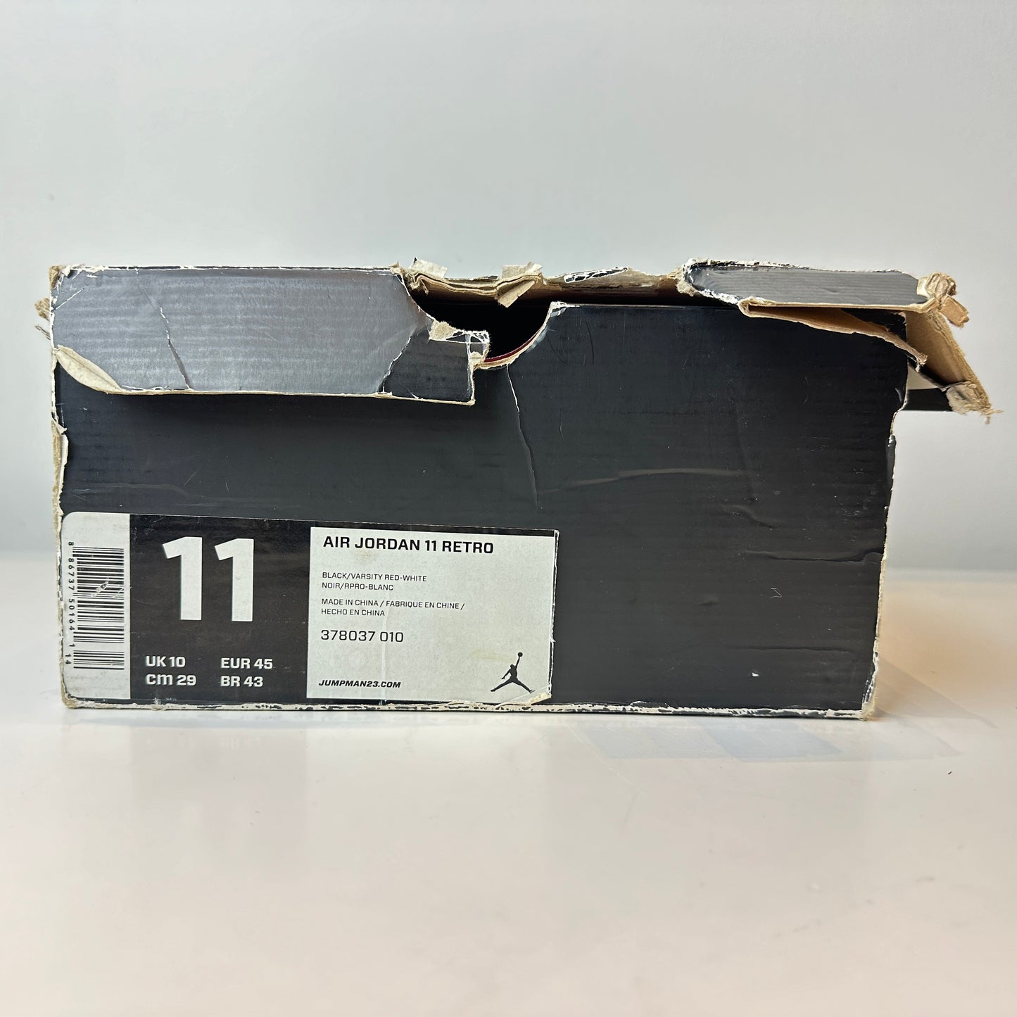 378037 010  Jordan 11 Retro Playoffs (2012) [USED] - 11 M (Used)