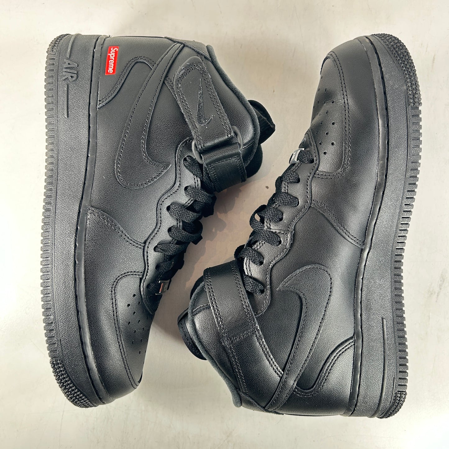 FZ8784 001 Nike Air Force 1 Mid Supreme Black [USED] - 8 M (Used)