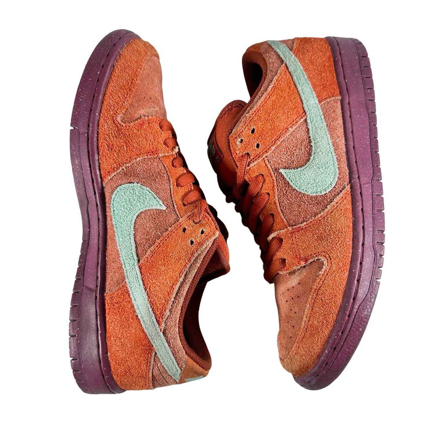 DV5429 601 Nike SB Dunk Low Mystic Red Rosewood [USED] - 9 M (Used)