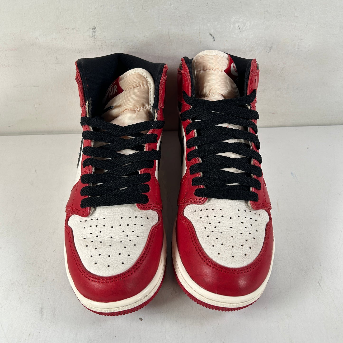FD1437 612 Jordan 1 Retro High OG Chicago Lost and Found (GS) [USED] - 4.5 Y (Used)