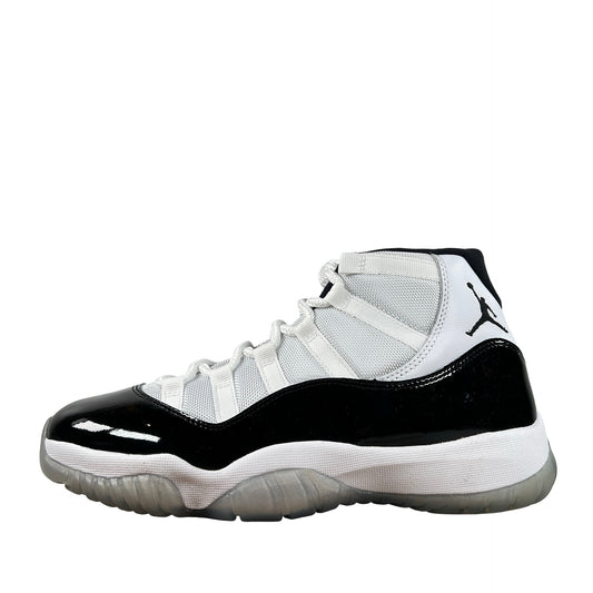 378037 100 Jordan 11 Concord - 8.5 M (Yellowing)