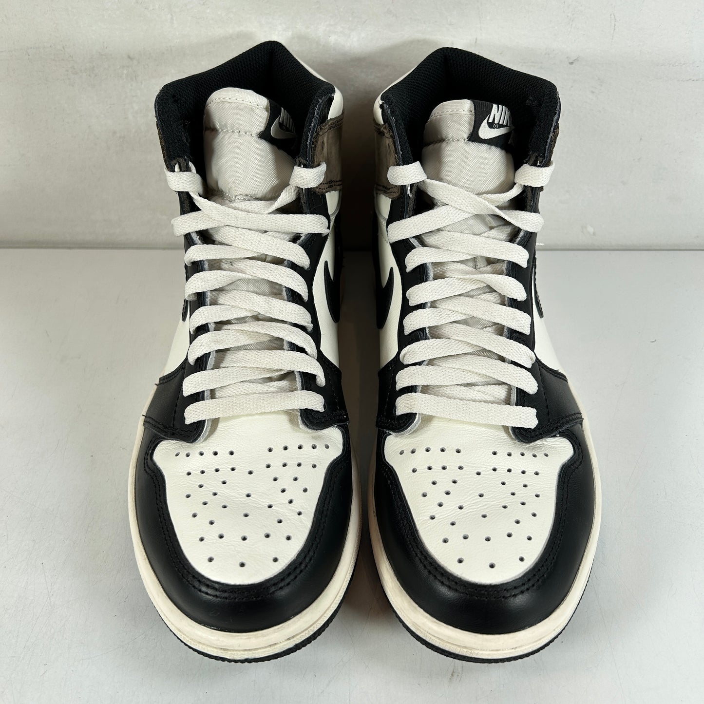 555088 105 Jordan 1 Mocha [USED] - 7.5 M (Used)