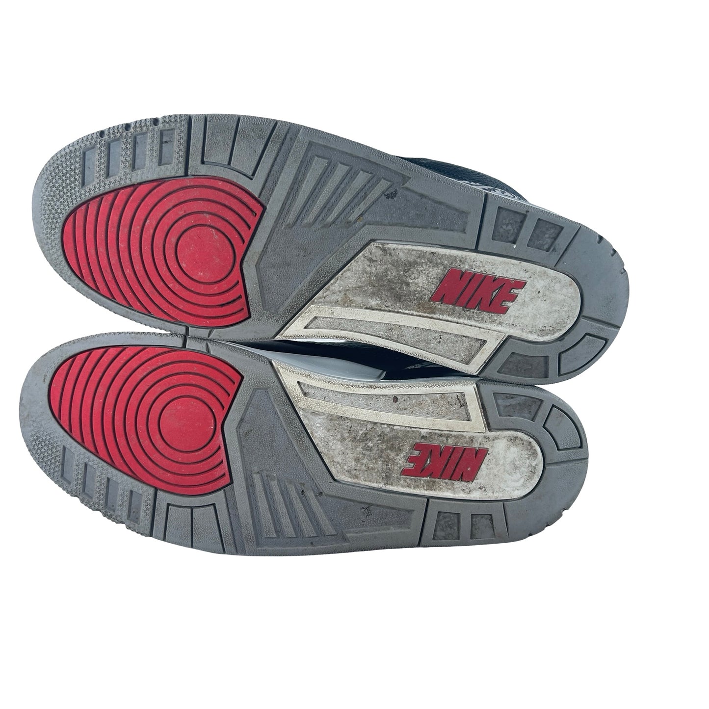 854262 001 Jordan 3 Black Cement 2018 [USED] - 13 M (Used4)