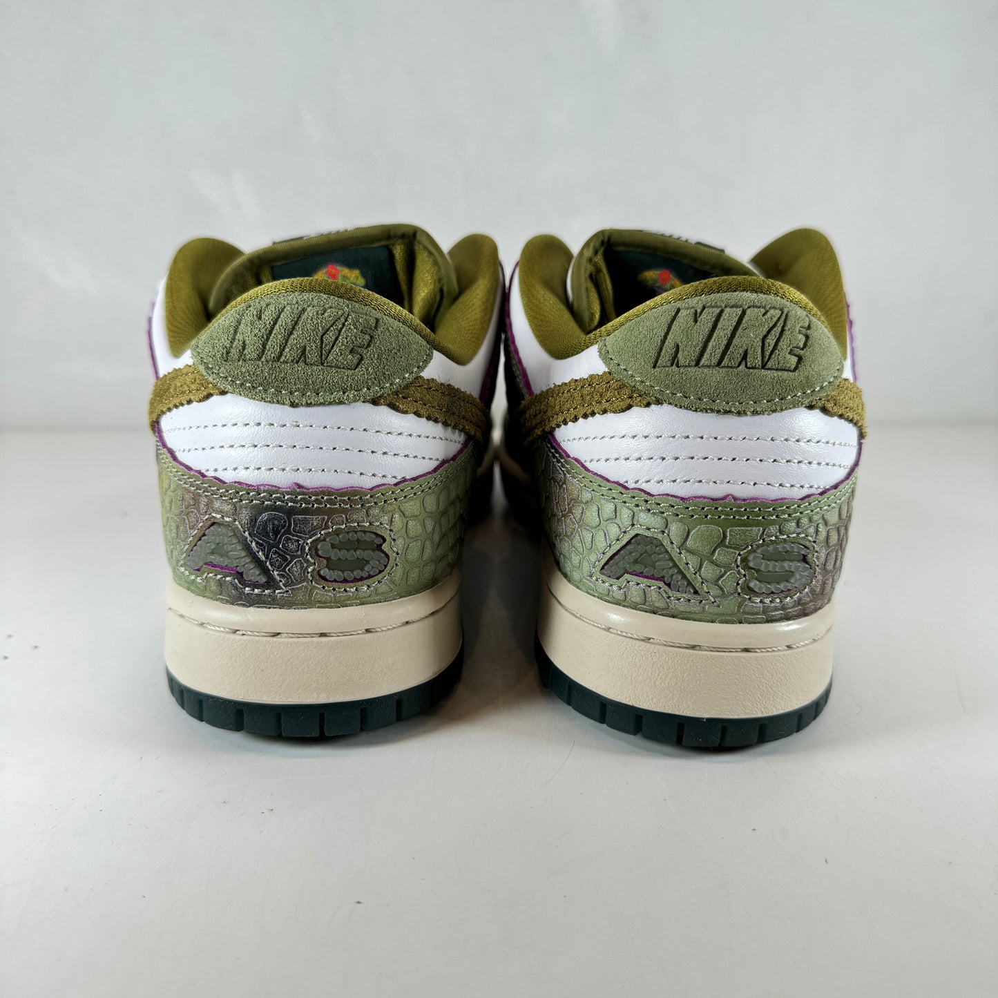 HJ3386 300 Nike SB Dunk Low Alexis Sablone Chameleon [USED] - 9.5 M (Used)